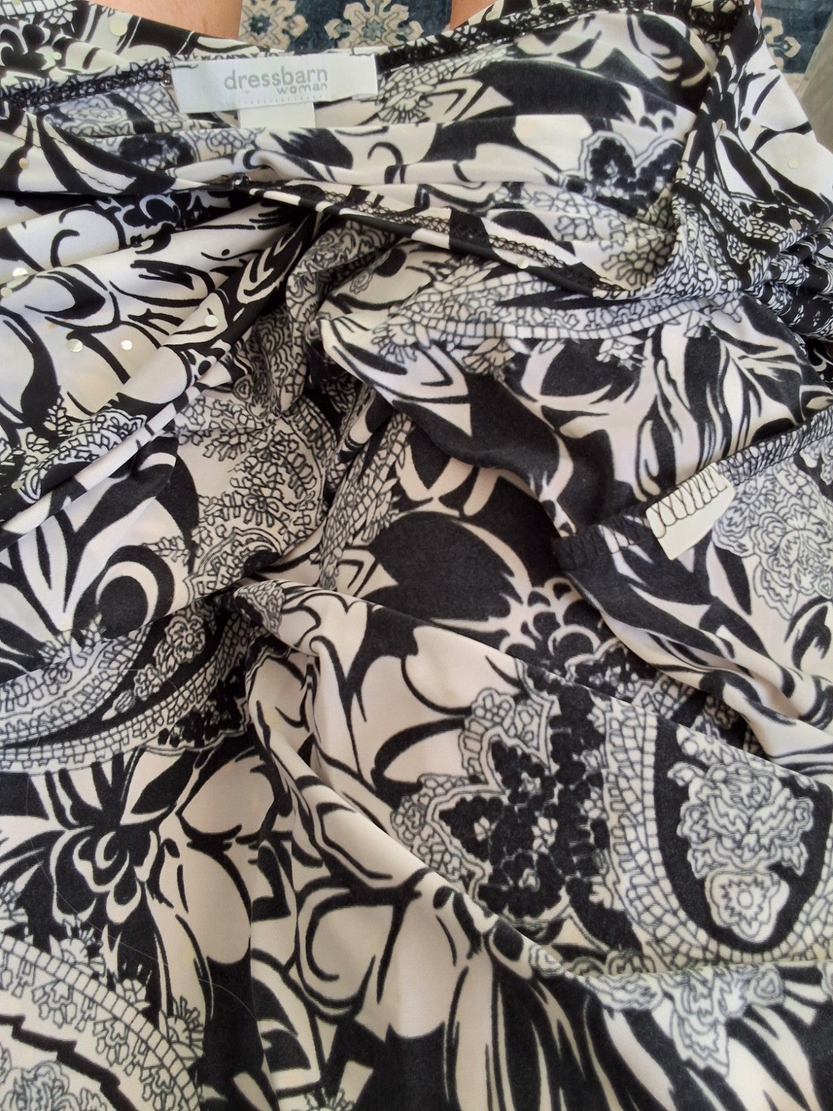 Dressbarn Woman 1X Plus Size Black White Paisley Floral Print 3/4 Sleeve Blouse