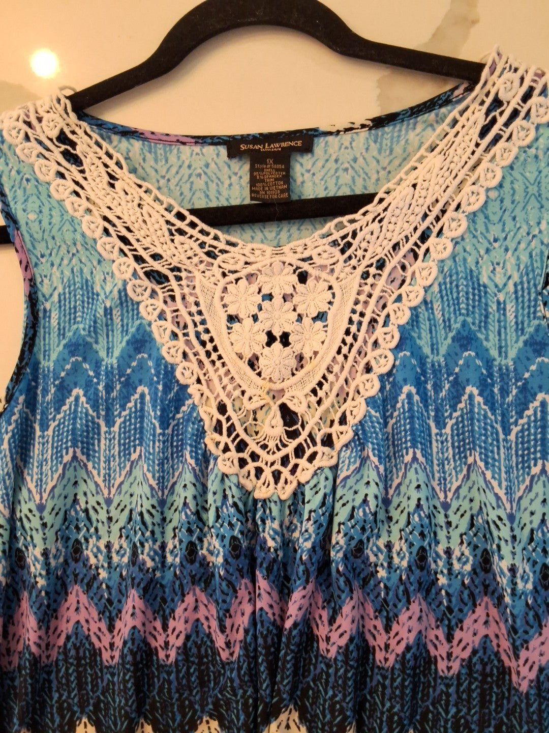 Susan Lawrence 1X Sleeveless Crochet Lace Top Chevron Strip Geometric Top