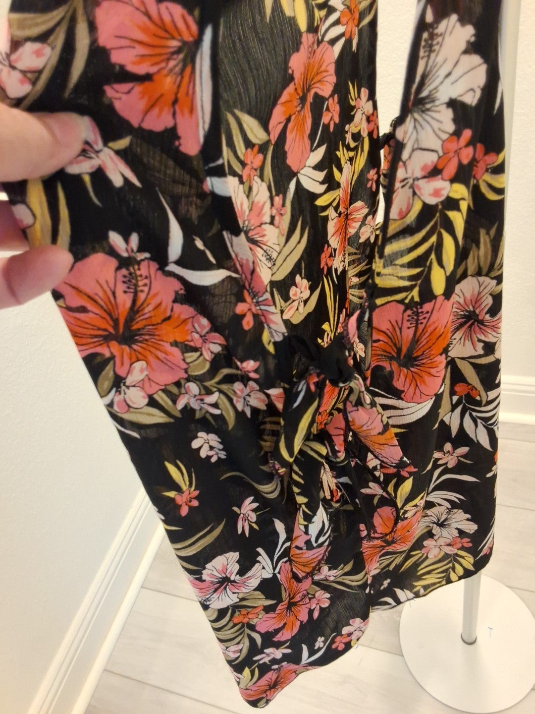Xhilaration Small Tropical Floral Sheer Cover-Up Swim Beach Tank Top Black