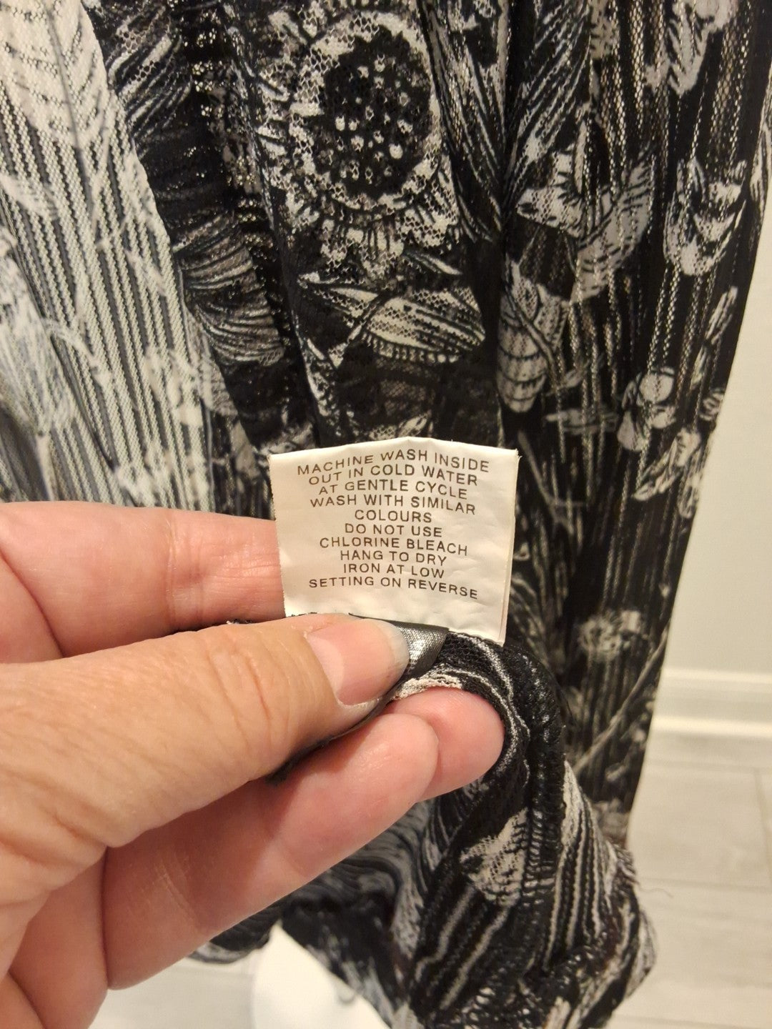 Papa Vancouver M Sheer Black White Floral Kimono Cardigan Duster Open Front Boho