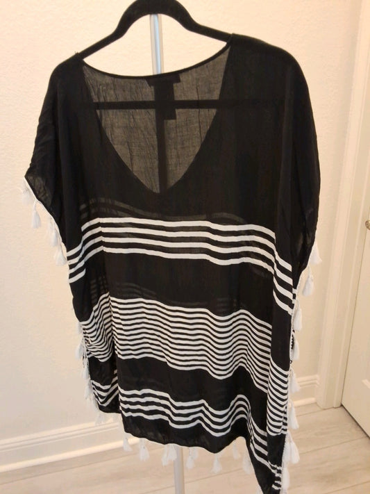 C & T Beach Black White Kimono Size L Swim Cover Up with Tassels on the sides