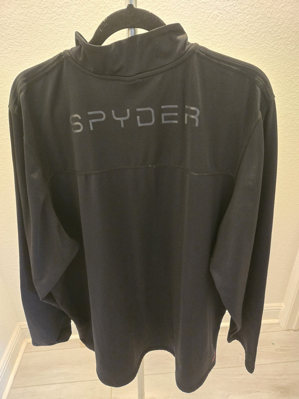 Spyder XXL Quarter Zip Pullover Mens Black Mock Neck Pink Zipper