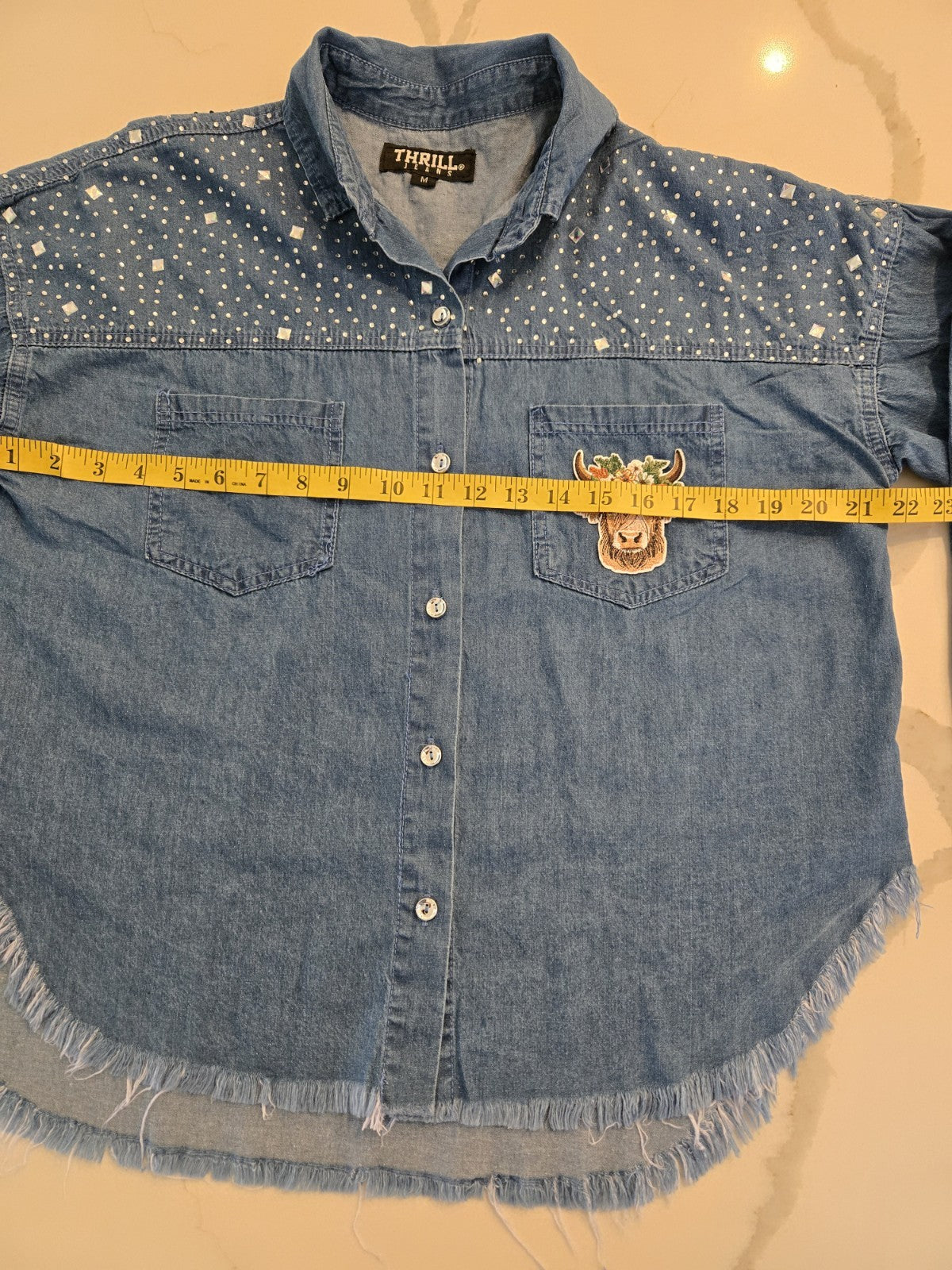 Thrill Jeans M Denim Rhinestone Studded Highland Cow Pocket Patch Frayed LS Top