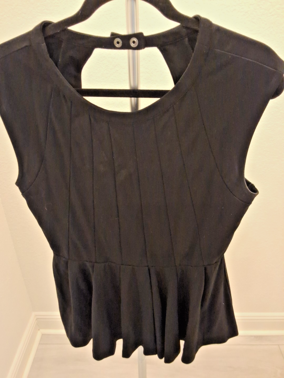 Forever 21 M Feminine Peplum Top Cutout Back Sleeveless Black Blouse