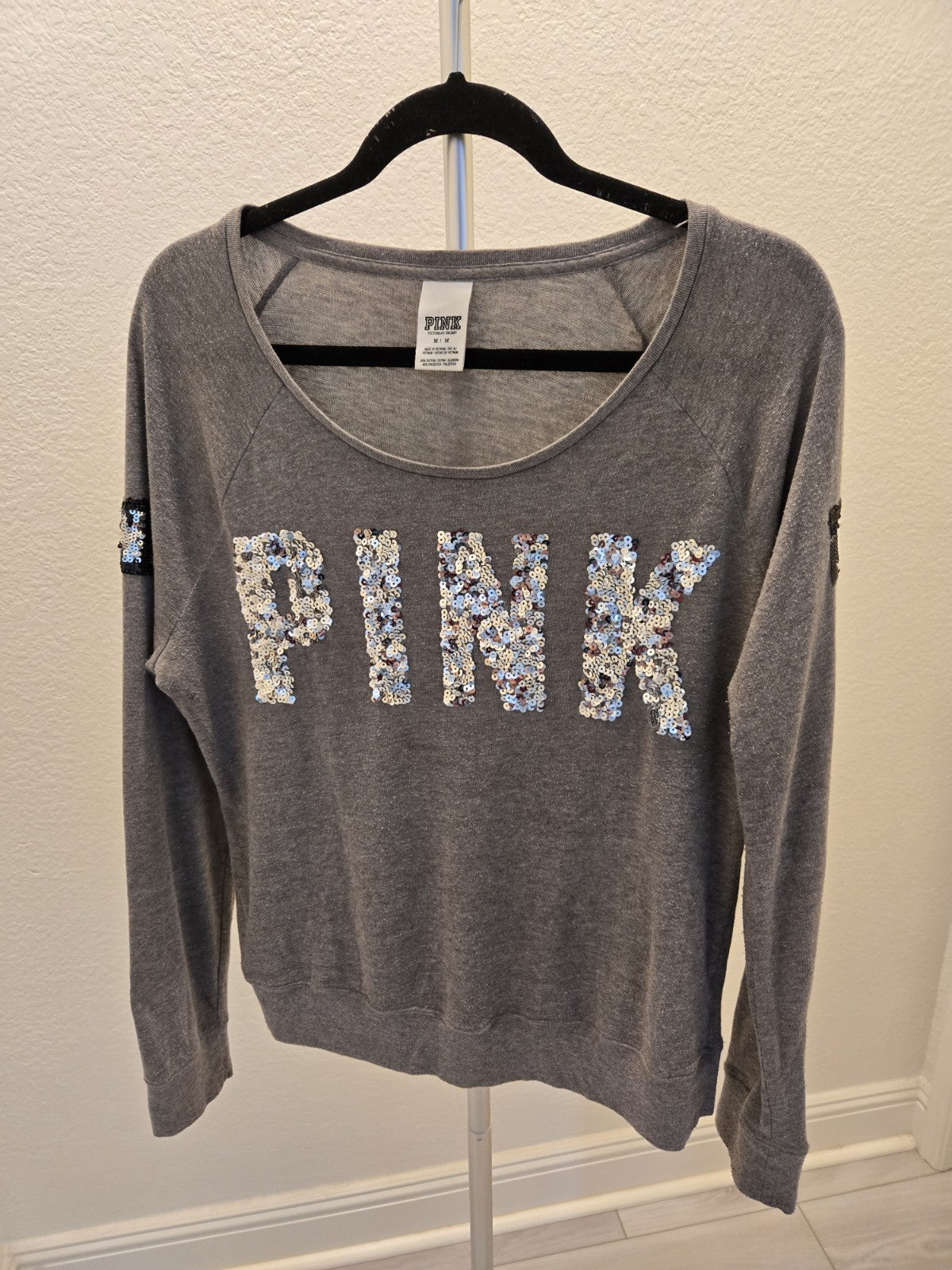 Pink Victoria's Secret M Gray Sequin Bling Logo Scoop Neck Sweatshirt Women