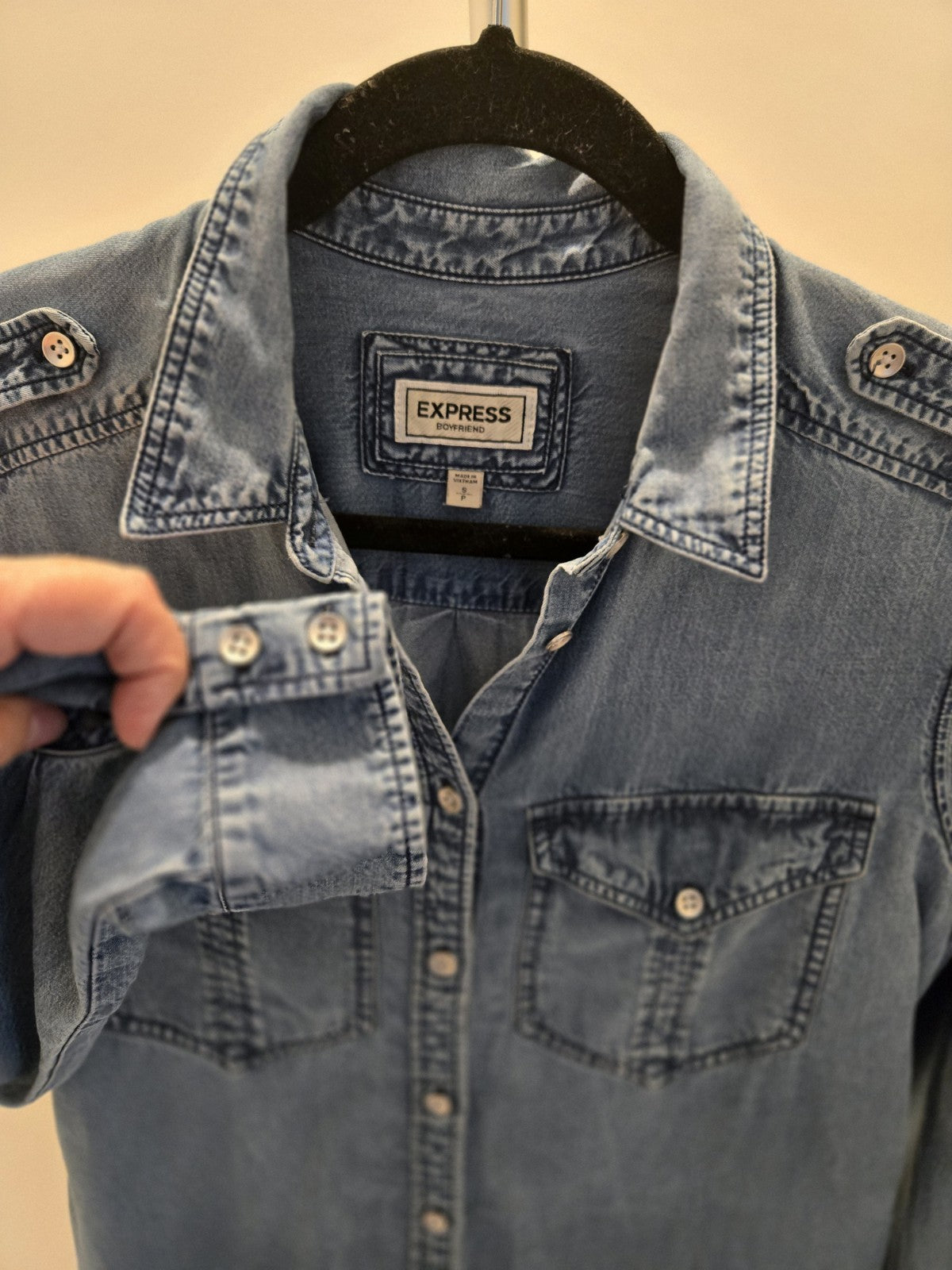Express Boyfriend Chambray Small Denim Shirt Womens Button Down Dark Blue