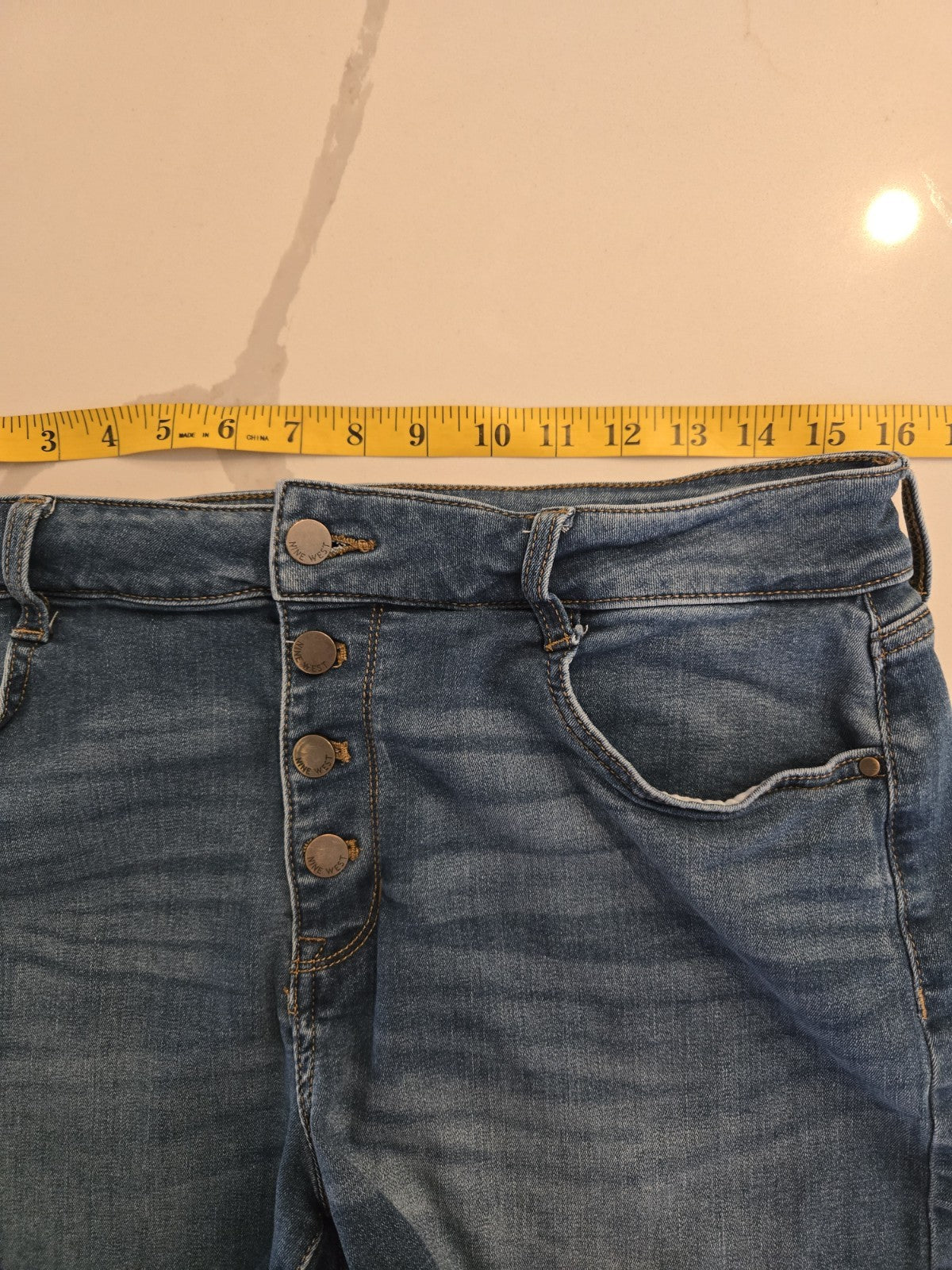 Nine West 12 Large High Rise Button Fly Denim Jean Shorts Women Medium Wash Stretch