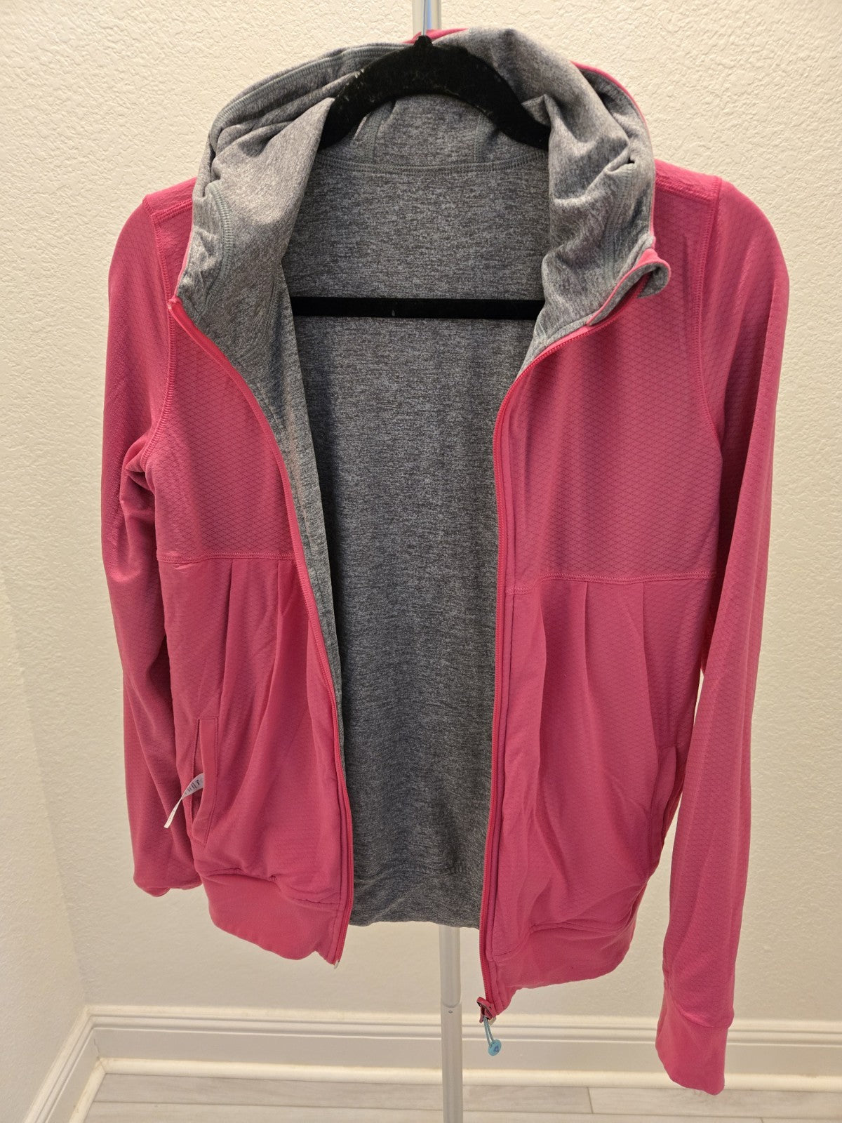 Ivivva Lululemon Girls 14 Reversible Full Zip Hoodie Gray Hot Pink Thumbholes