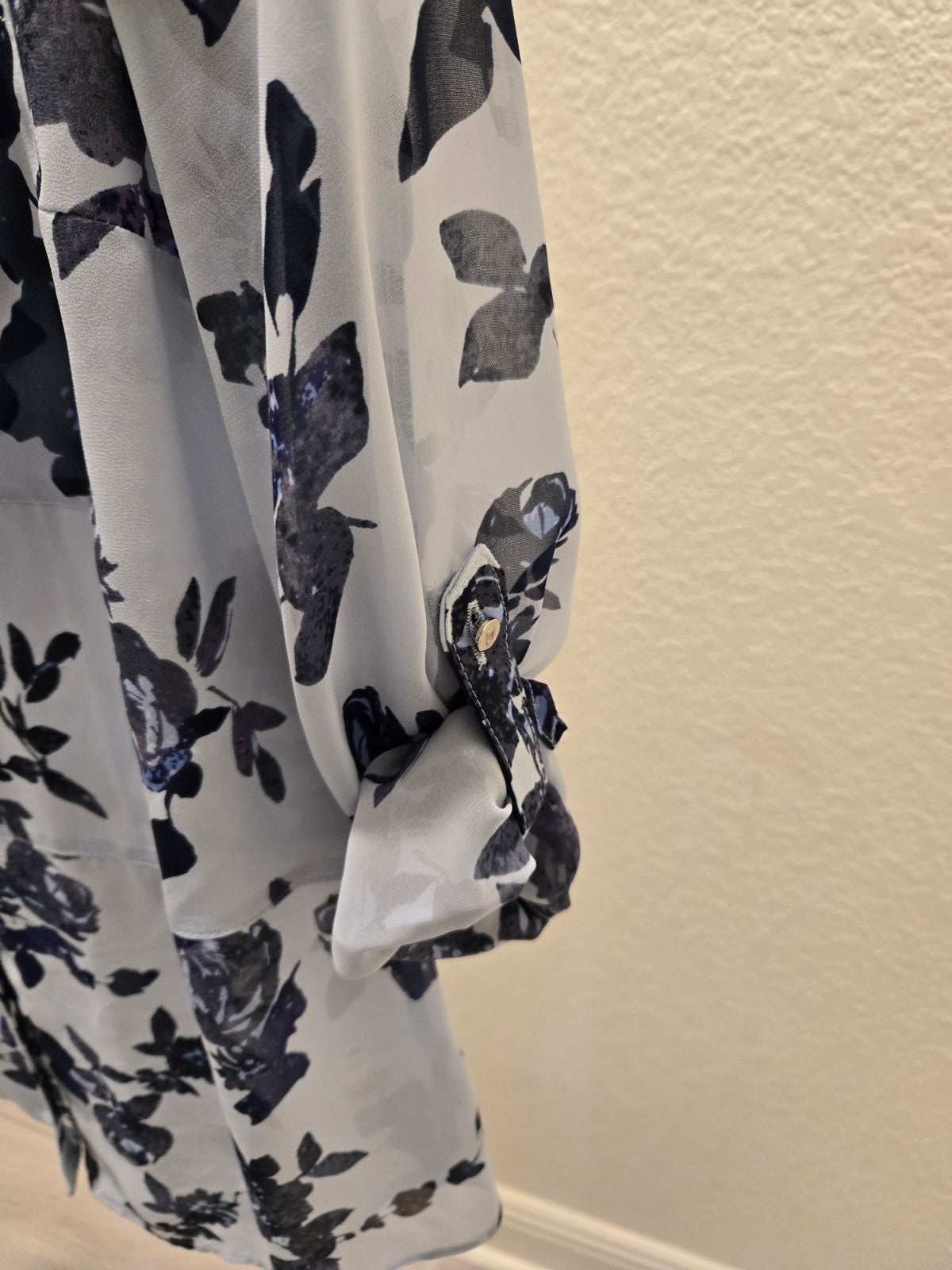 Candie's Y2K Blue Floral Sheer Button-Up Blouse Top M Roll Tab Sleeve Fairycore
