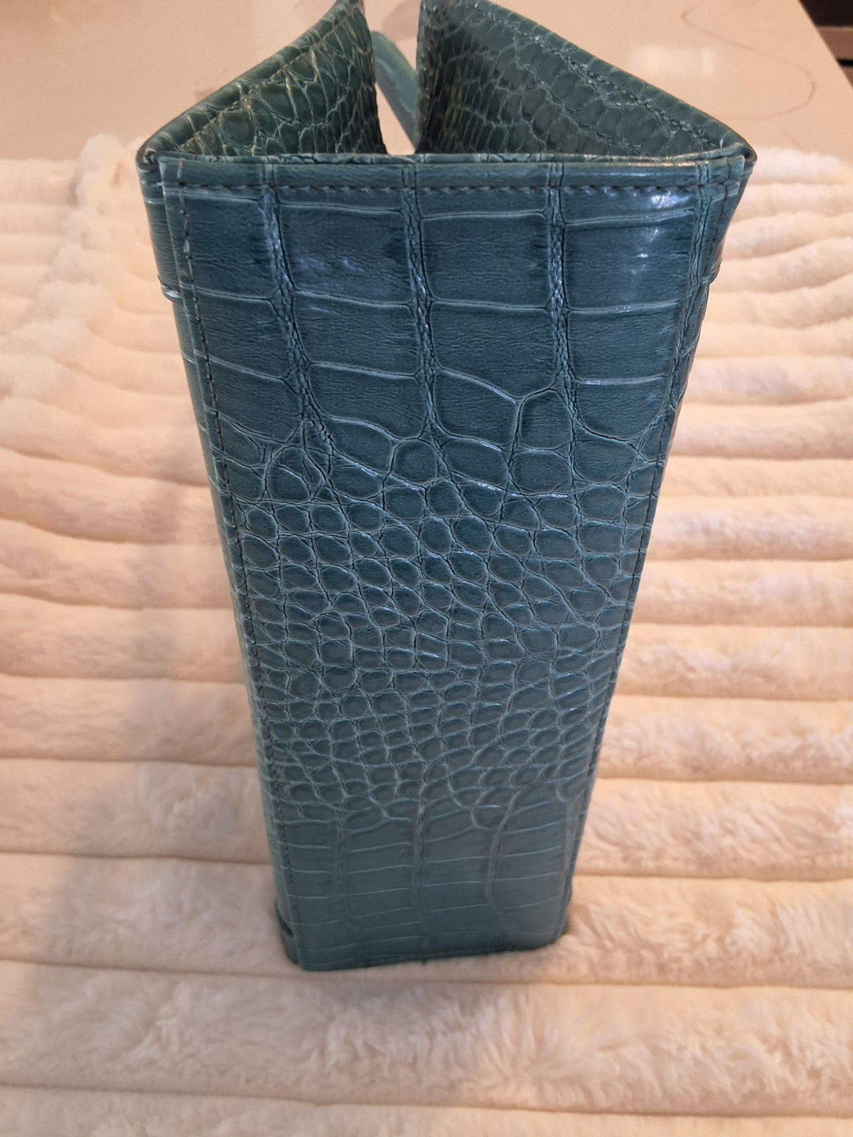 Liz Claiborne NWOT Vintage Teal Croc Embossed Great Expectation Y2K Mini Purse