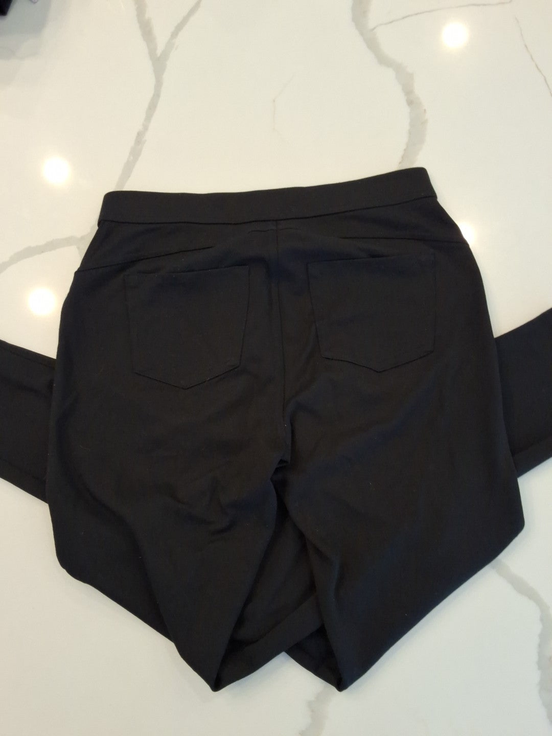 Simply Vera Skinny Black Size S Pockets in Back & Faux Pockets in Front Capris