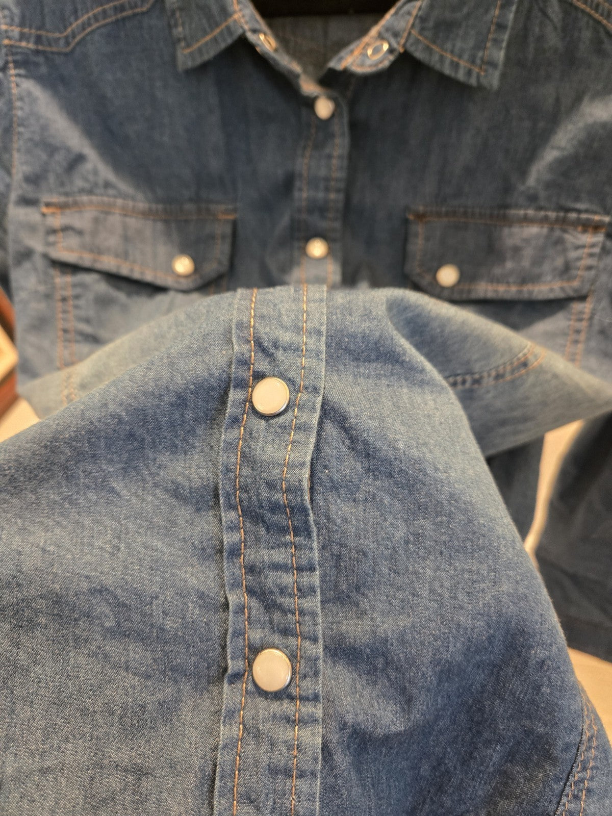 New Look Jean Shirt Large Womens Blue Pearl Snap Western Cowboy Button Down L