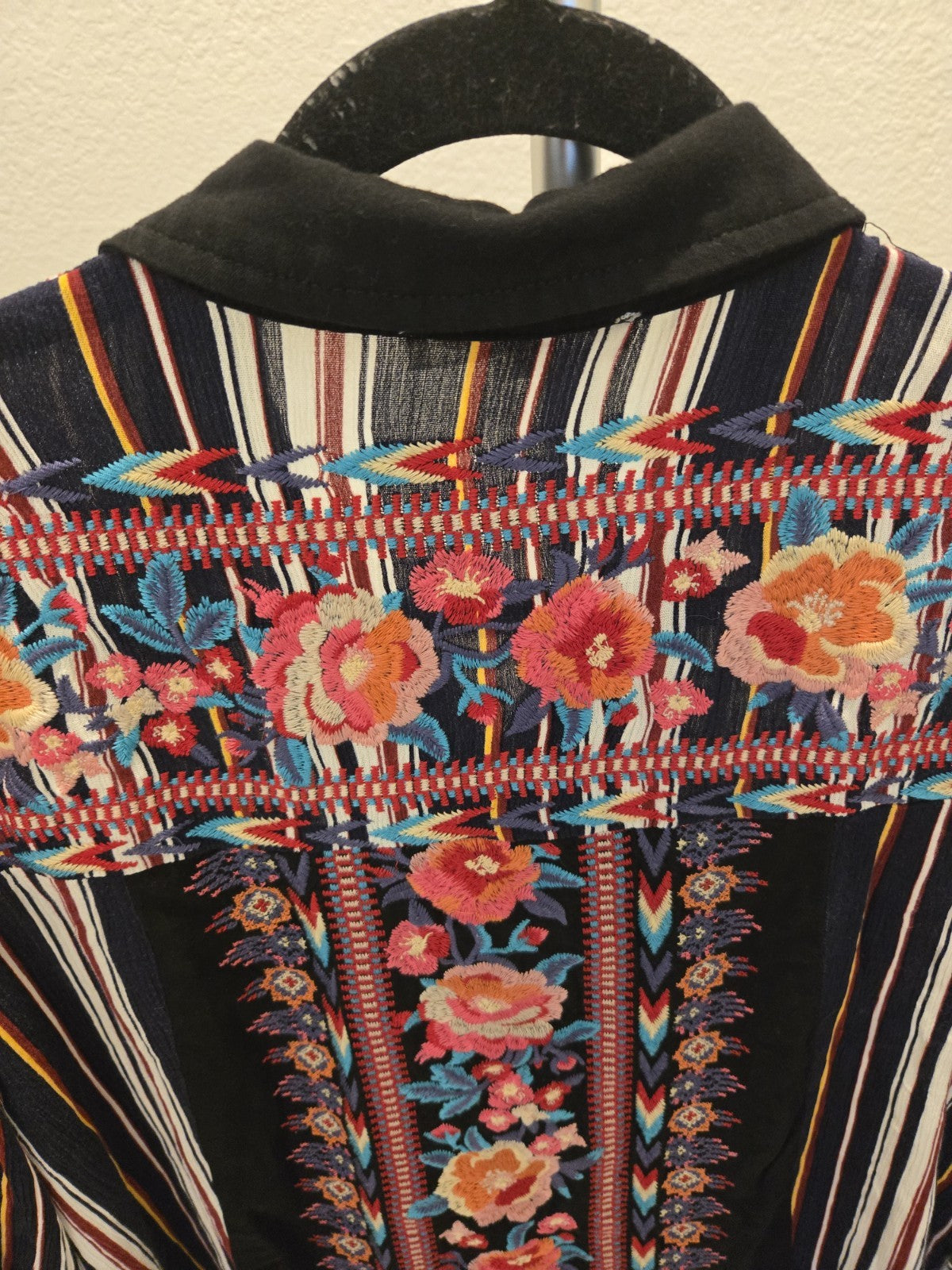 Andree by Unit Western Boho Embroidered Lace Up M Striped Blouse