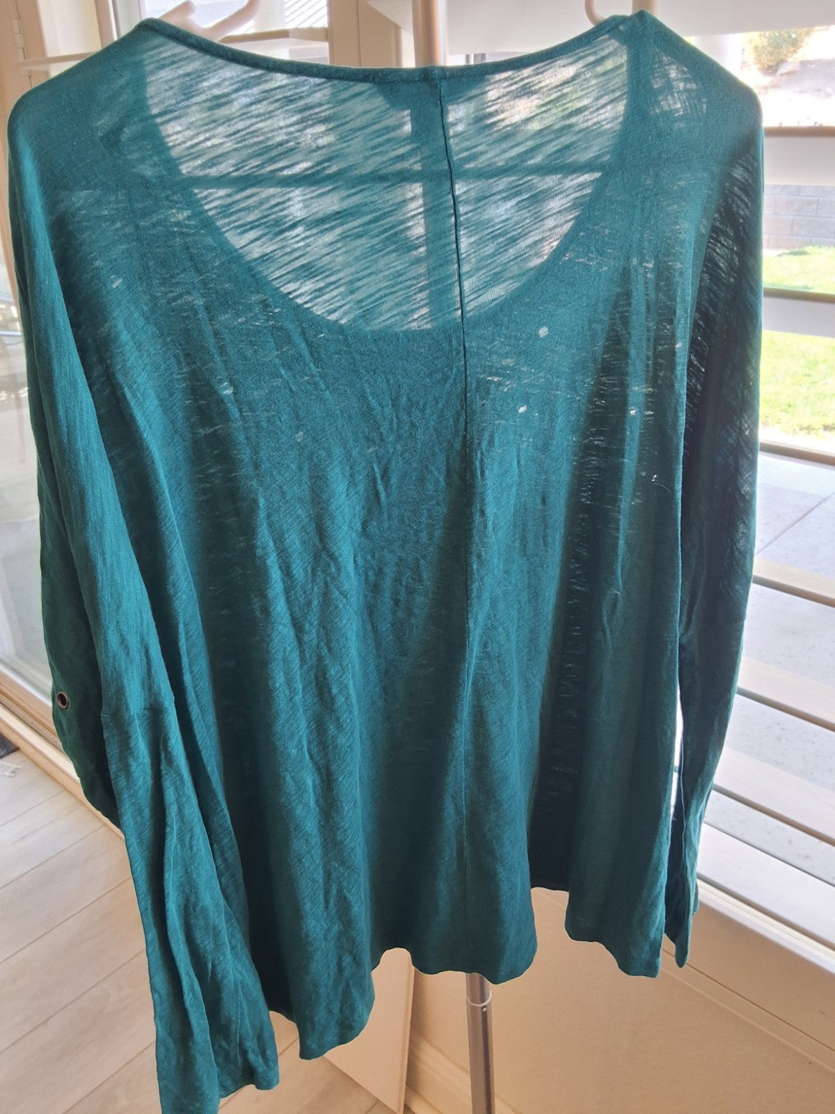 Rock & Republic Large Teal Lightweight Loose-Knit Top with Grommet Details