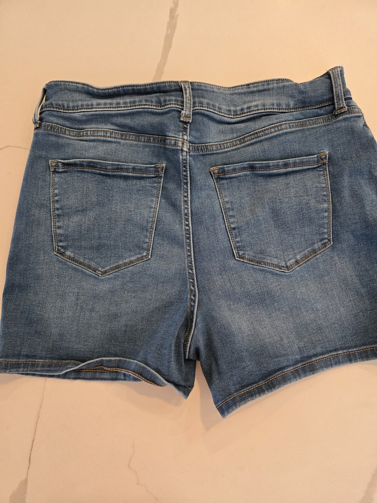 Nine West 12 Large High Rise Button Fly Denim Jean Shorts Women Medium Wash Stretch