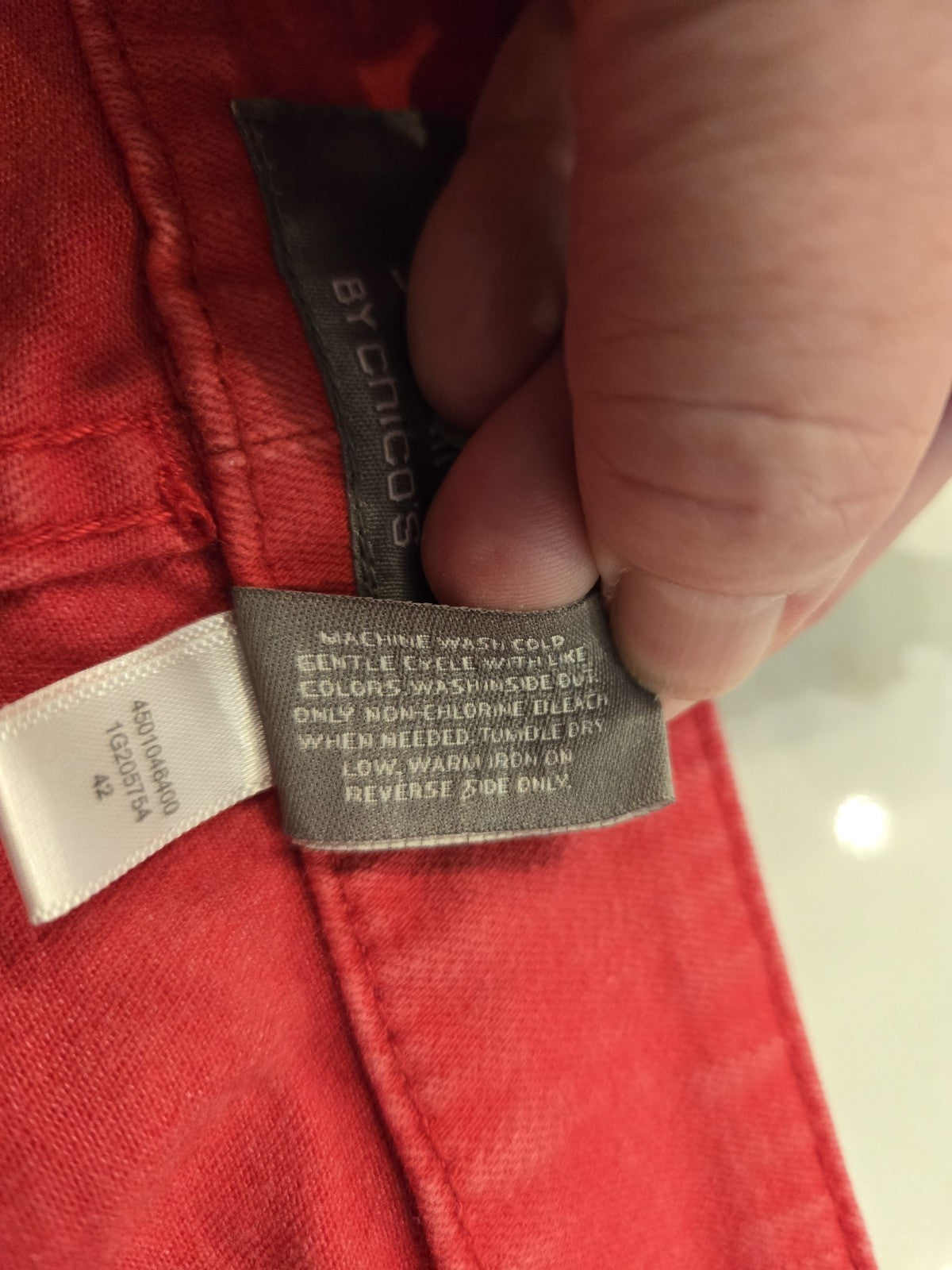 So Slimming by Chico's Women's Washed Red Ankle Zip Jeans Size 0.5 US Size 6