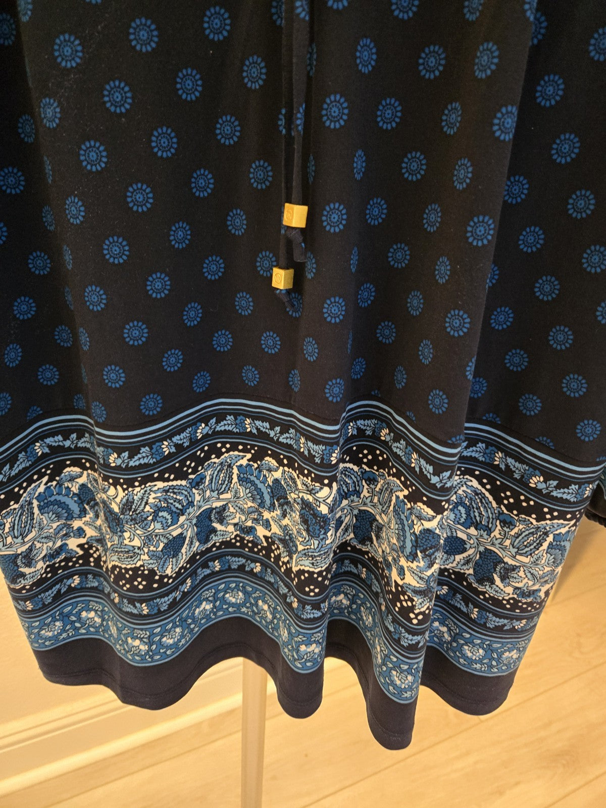 Michael Kors XL Blue Medallion Border Print Tunic Blouse Gold Tie Neck Jersey