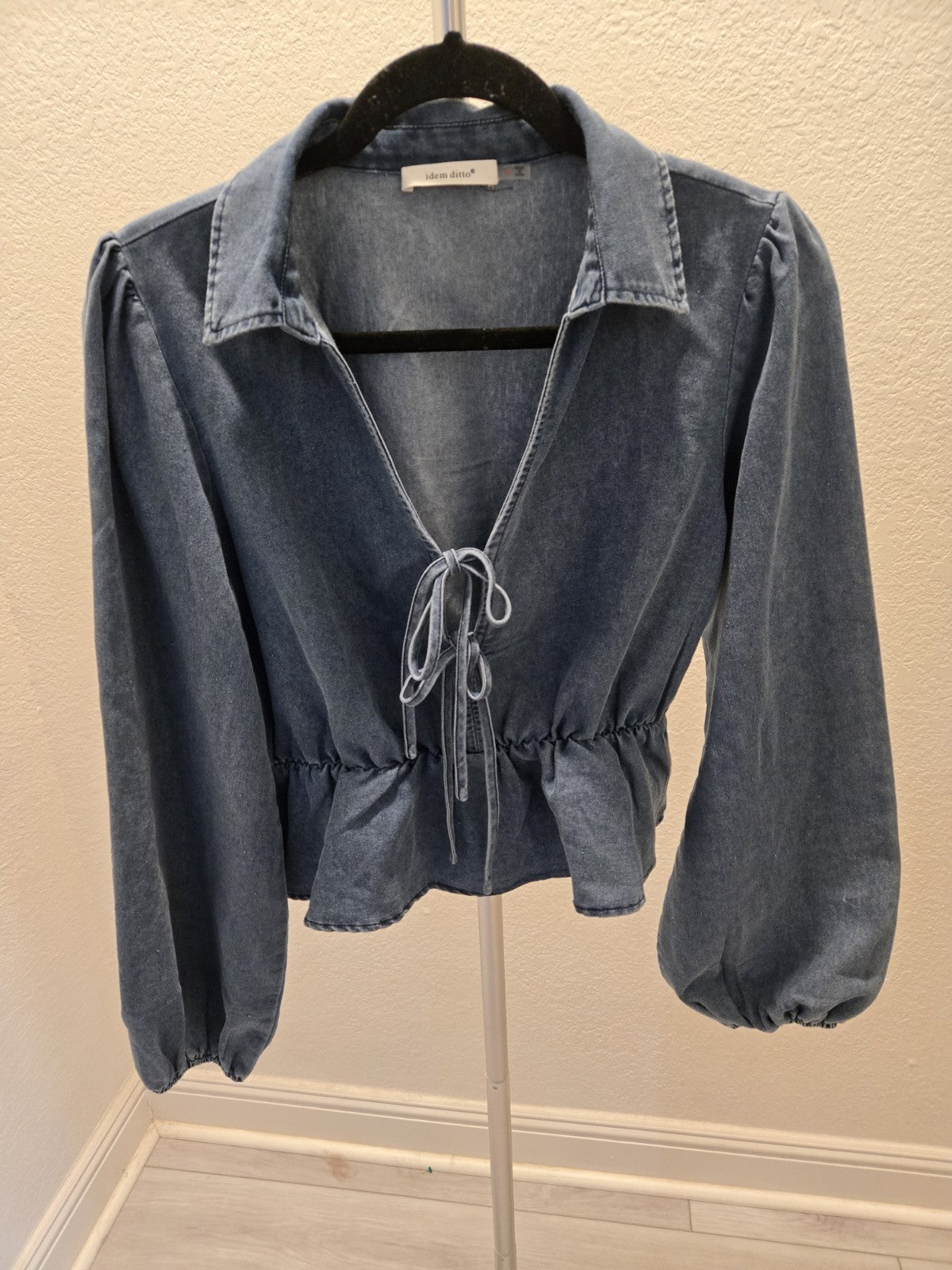 Idem Ditto S Tie Front Crop Denim Top Womens Long Puff Sleeve Peplum Blue