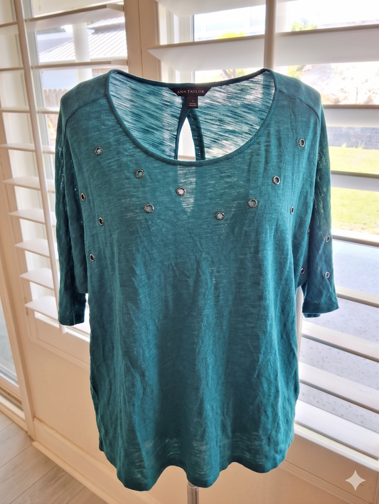 Rock & Republic Large Teal Lightweight Loose-Knit Top with Grommet Details