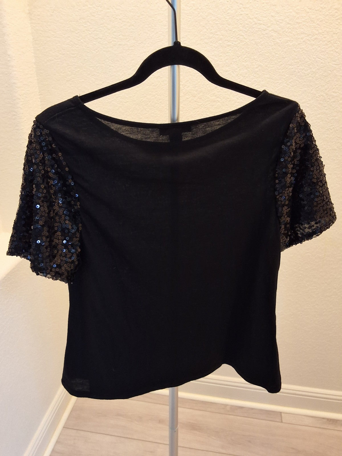 Cotton On Black With Sequins Sleeves Short Sleeve Size L Womens Shirt