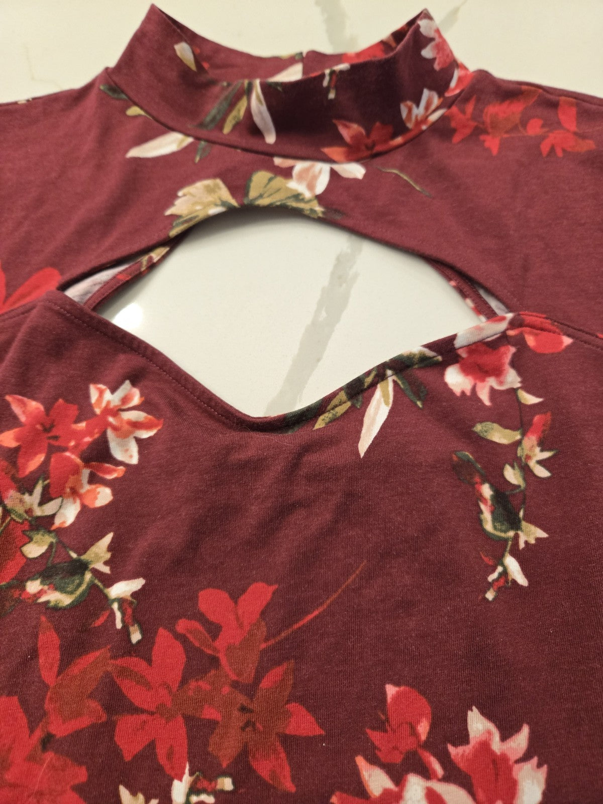 GUESS Los Angeles Large Floral Lilou Cutout Bell Sleeve Top Burgundy Mock Neck