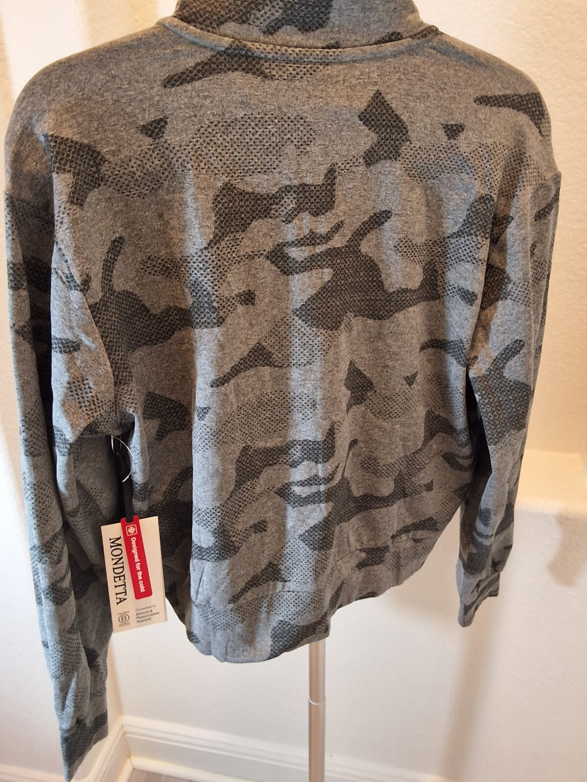 Mondetta Size M Womens NWT Bella Half Zip Pullover Camo Athletic Pockets Jacket