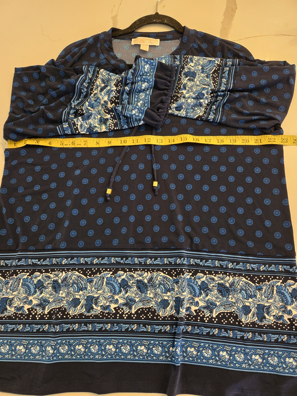 Michael Kors XL Blue Medallion Border Print Tunic Blouse Gold Tie Neck Jersey