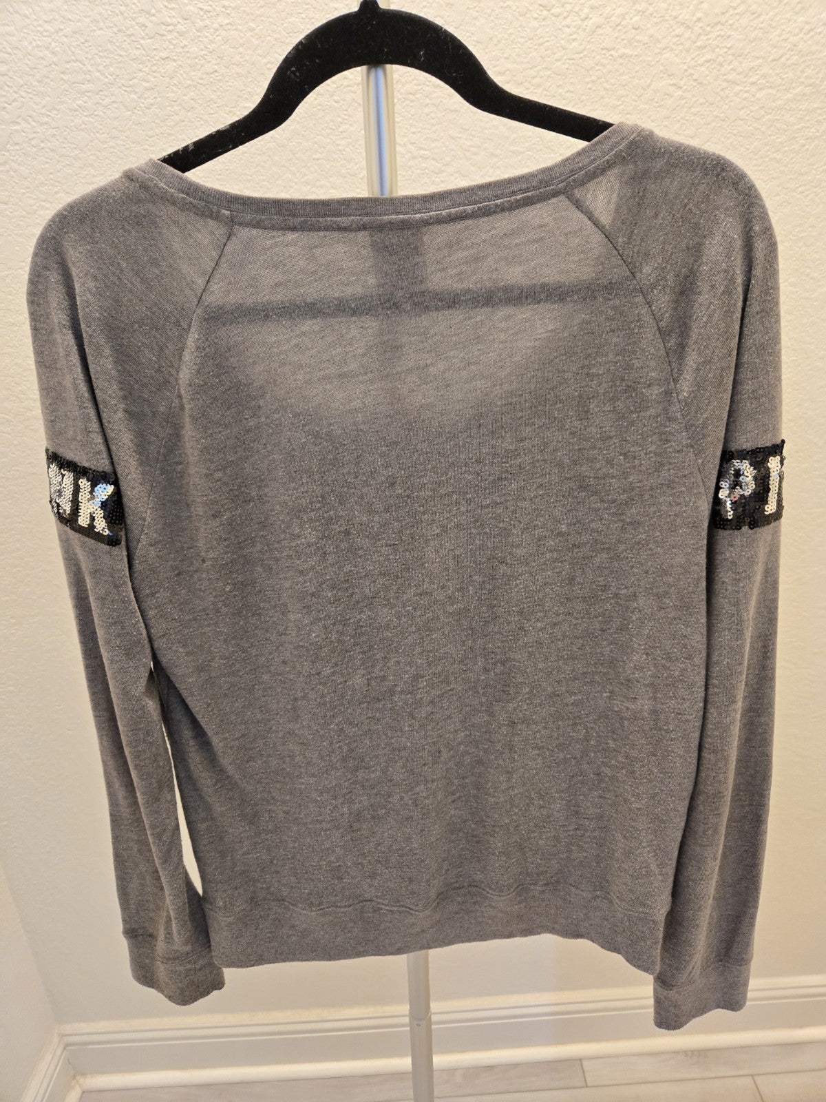 Pink Victoria's Secret M Gray Sequin Bling Logo Scoop Neck Sweatshirt Women