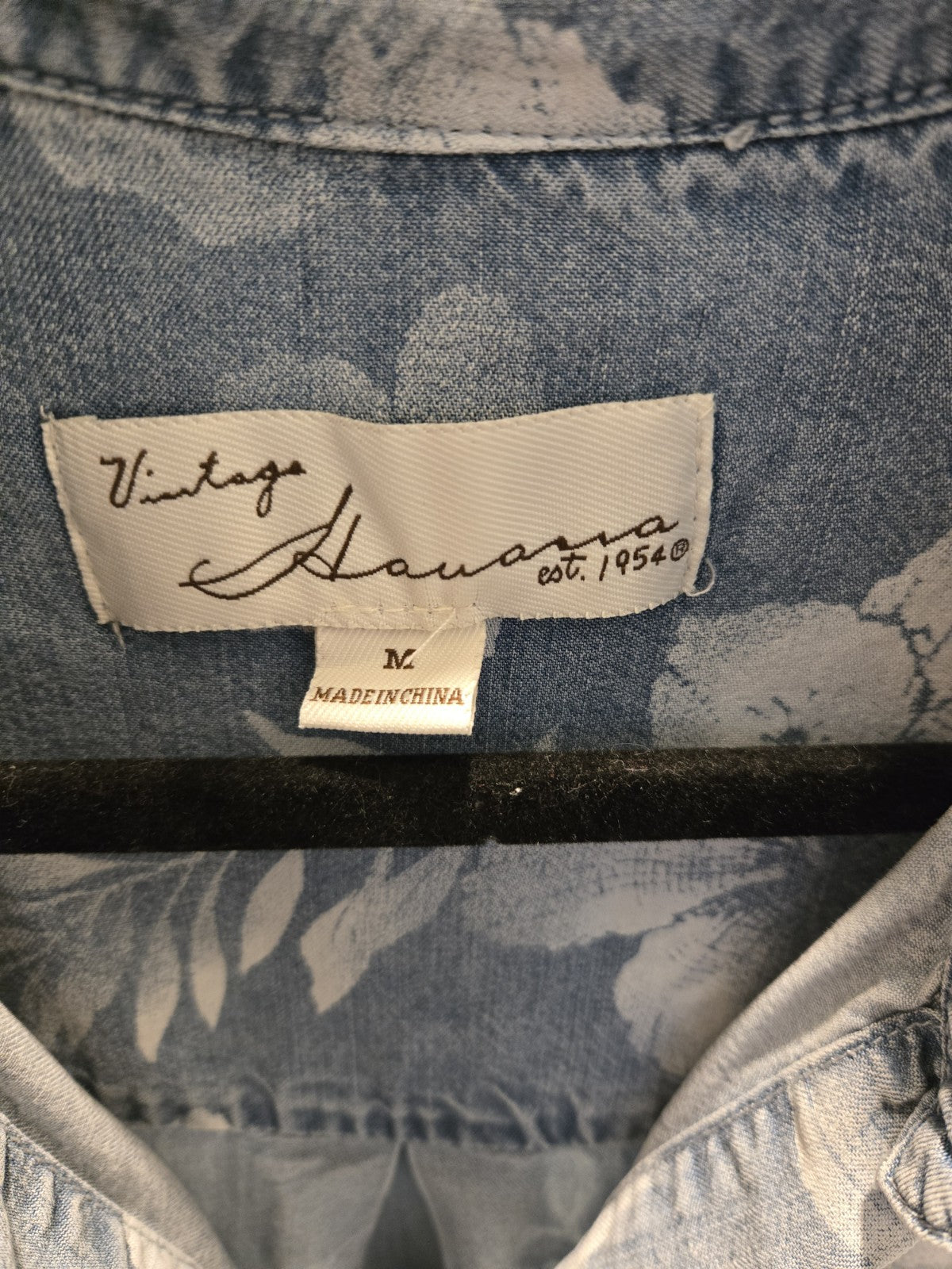 Vintage Havana M Bleached Tropical Denim Look Button Down 100% Lyocell Top
