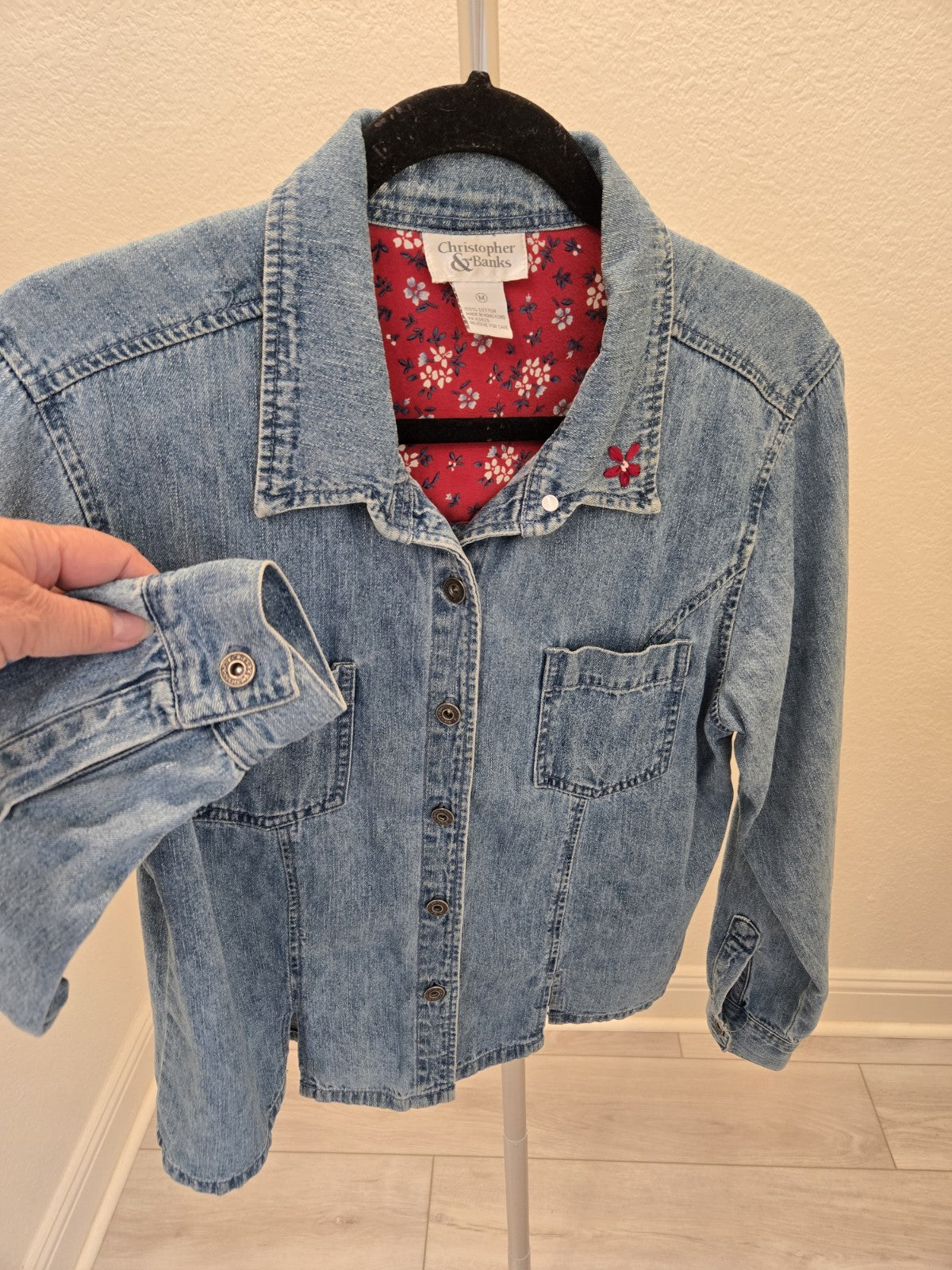 Christopher & Banks Denim Jean Jacket Embroidered Floral Women's Size M Blue Y2K