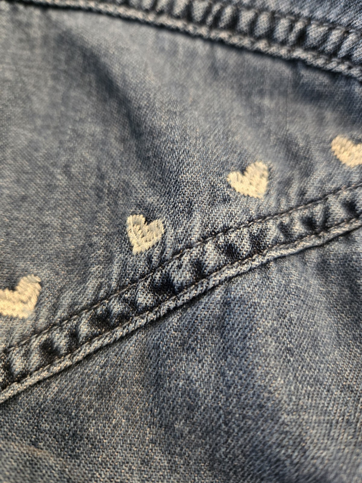 GAP Kids L 10 Embroidered Hearts Western Chambray Denim Shirt Kids Girls Snap