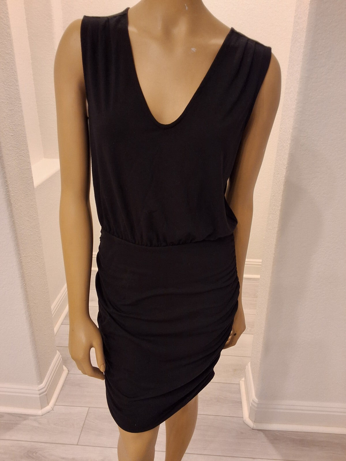 Nine West New Women's Size M Black Rouching On Sides Sleeveless Dress