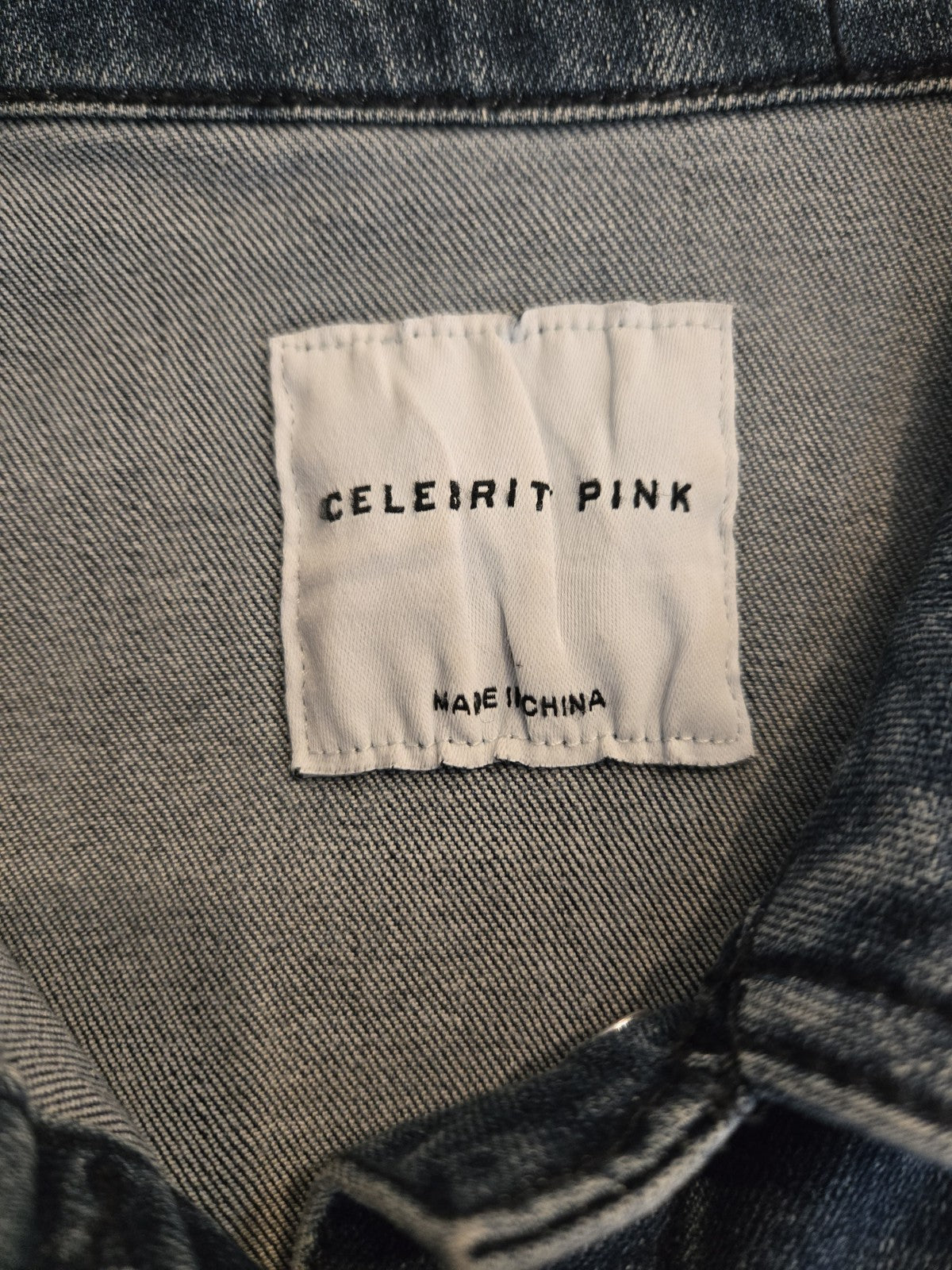 Celebrity Pink Embroidered Floral Heart Denim Trucker Jacket L Collared Y2K