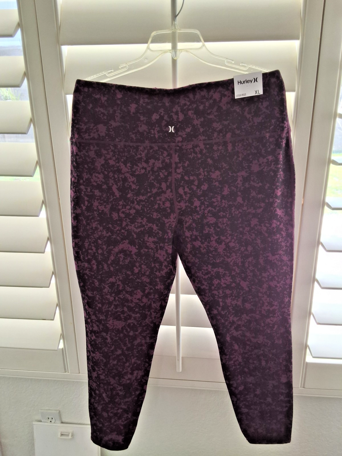 Hurley NEW High Waisted Leggings Purple Black Abstract Camo Reversible NEW
