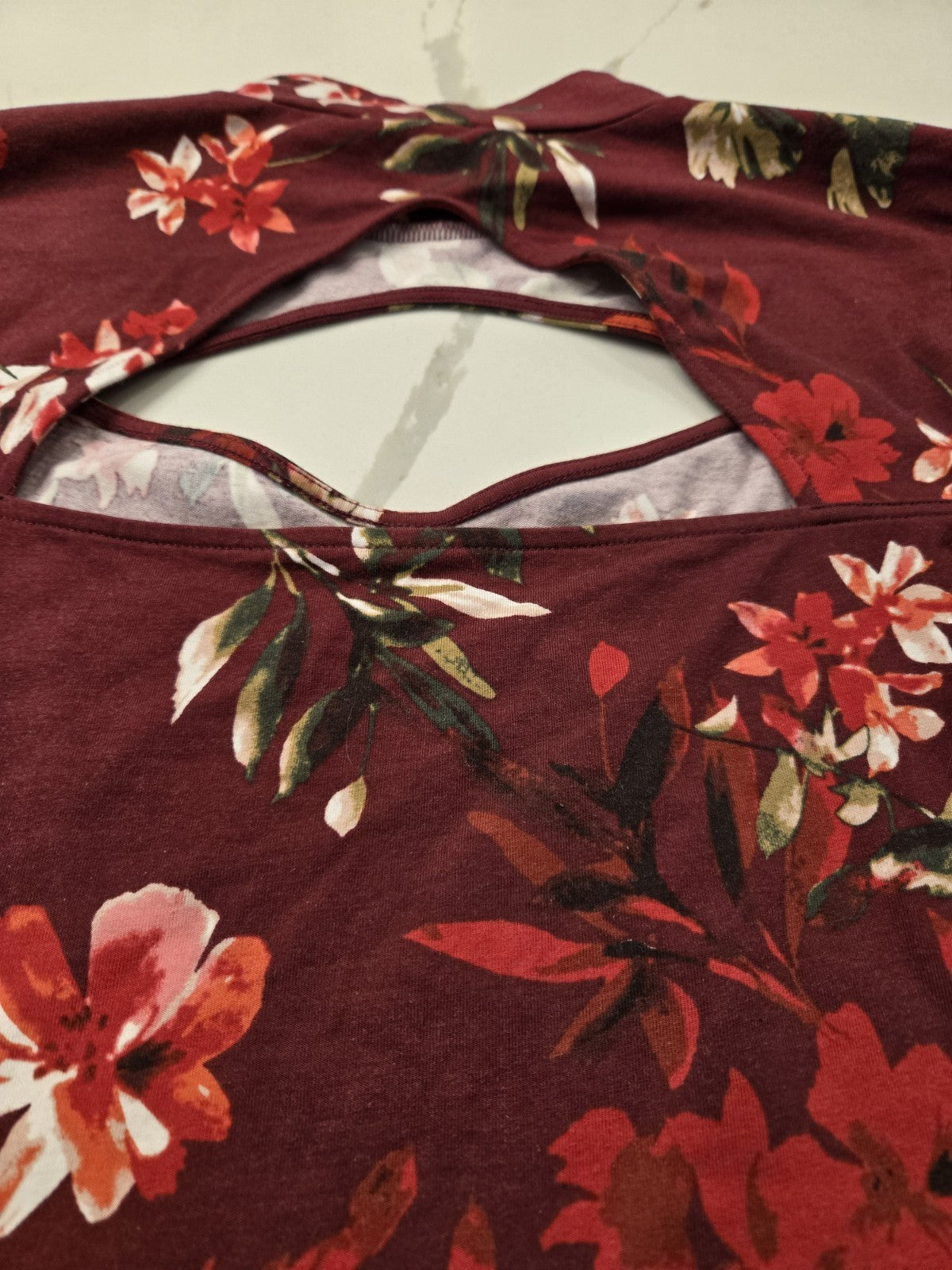 GUESS Los Angeles Large Floral Lilou Cutout Bell Sleeve Top Burgundy Mock Neck
