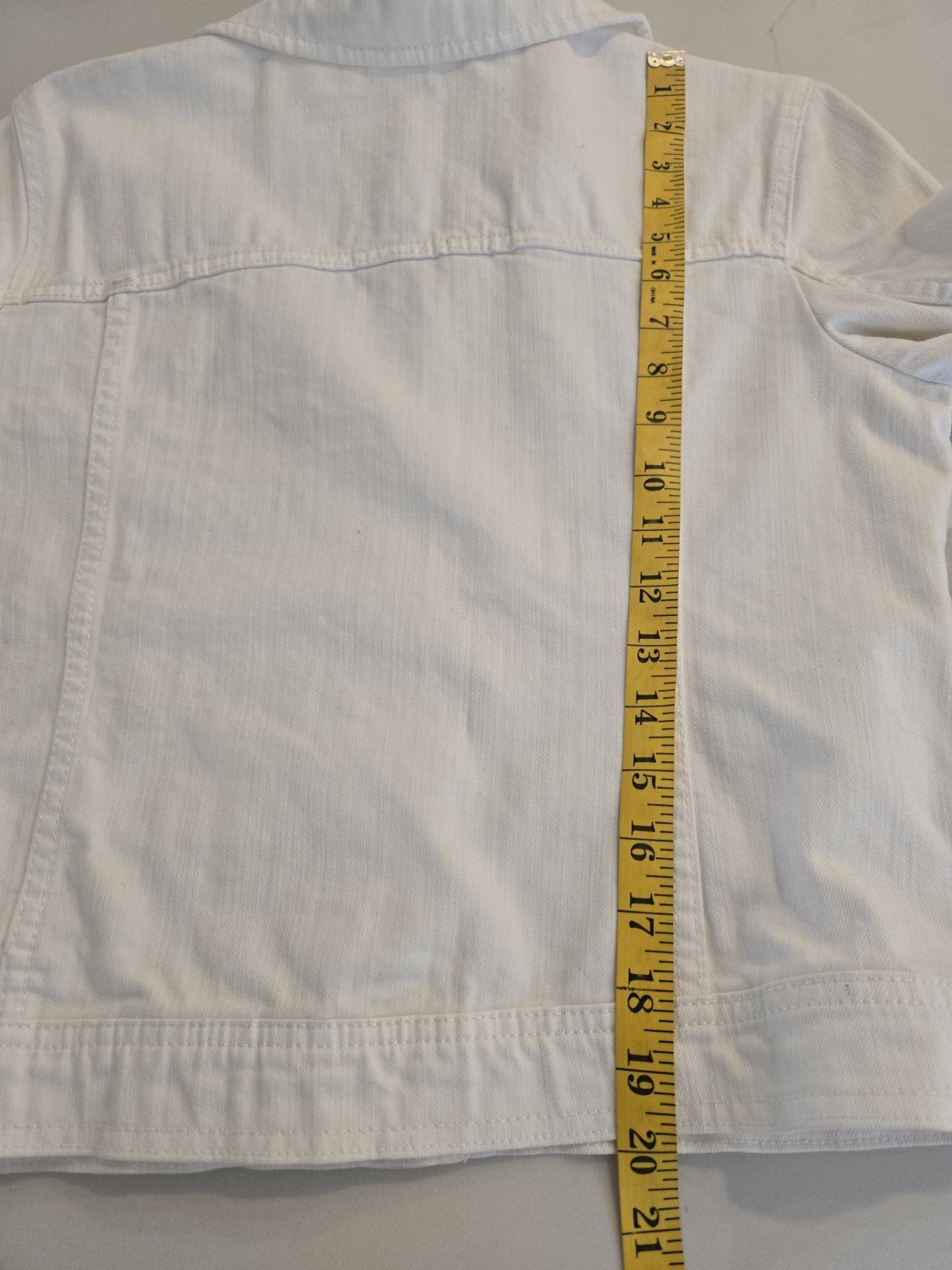 Merona White Denim Jean Trucker Jacket Large Button up Front & Cuffs Womens