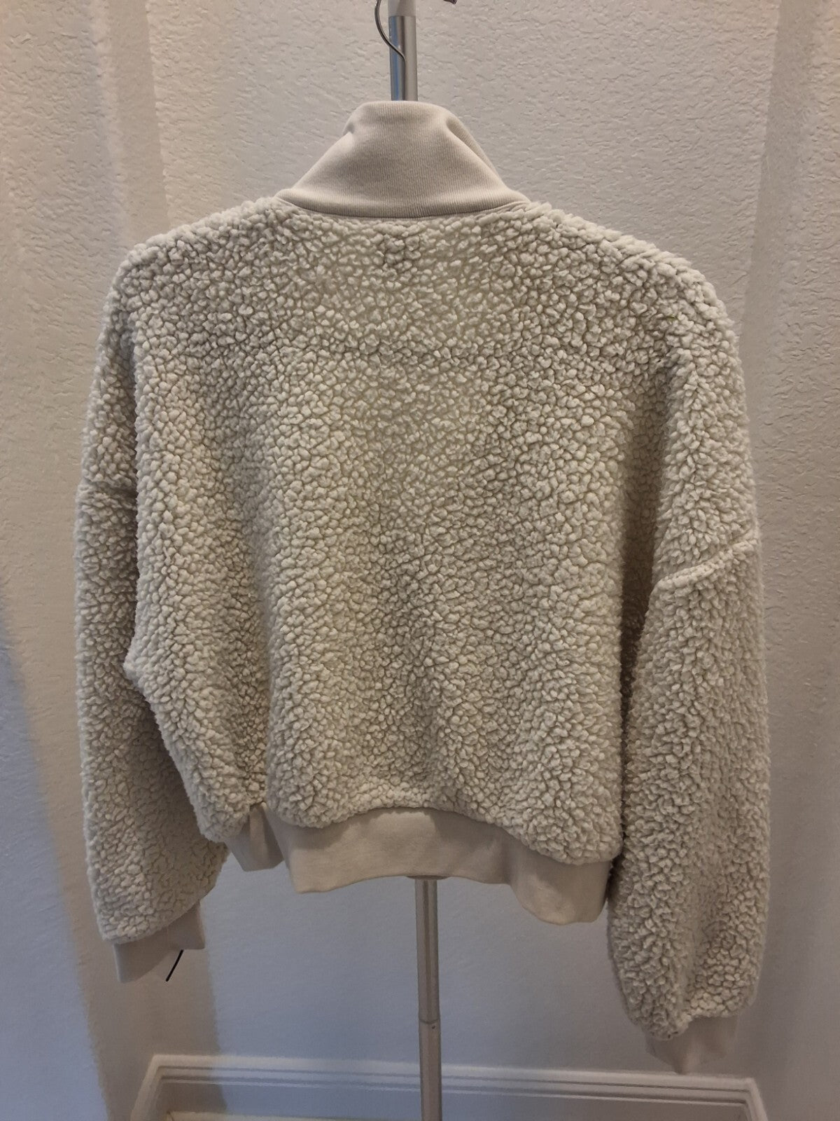 Victoria's Secret PINK Size M Cream/Ivory Sherpa 1/4 Zip Fleece Pullover