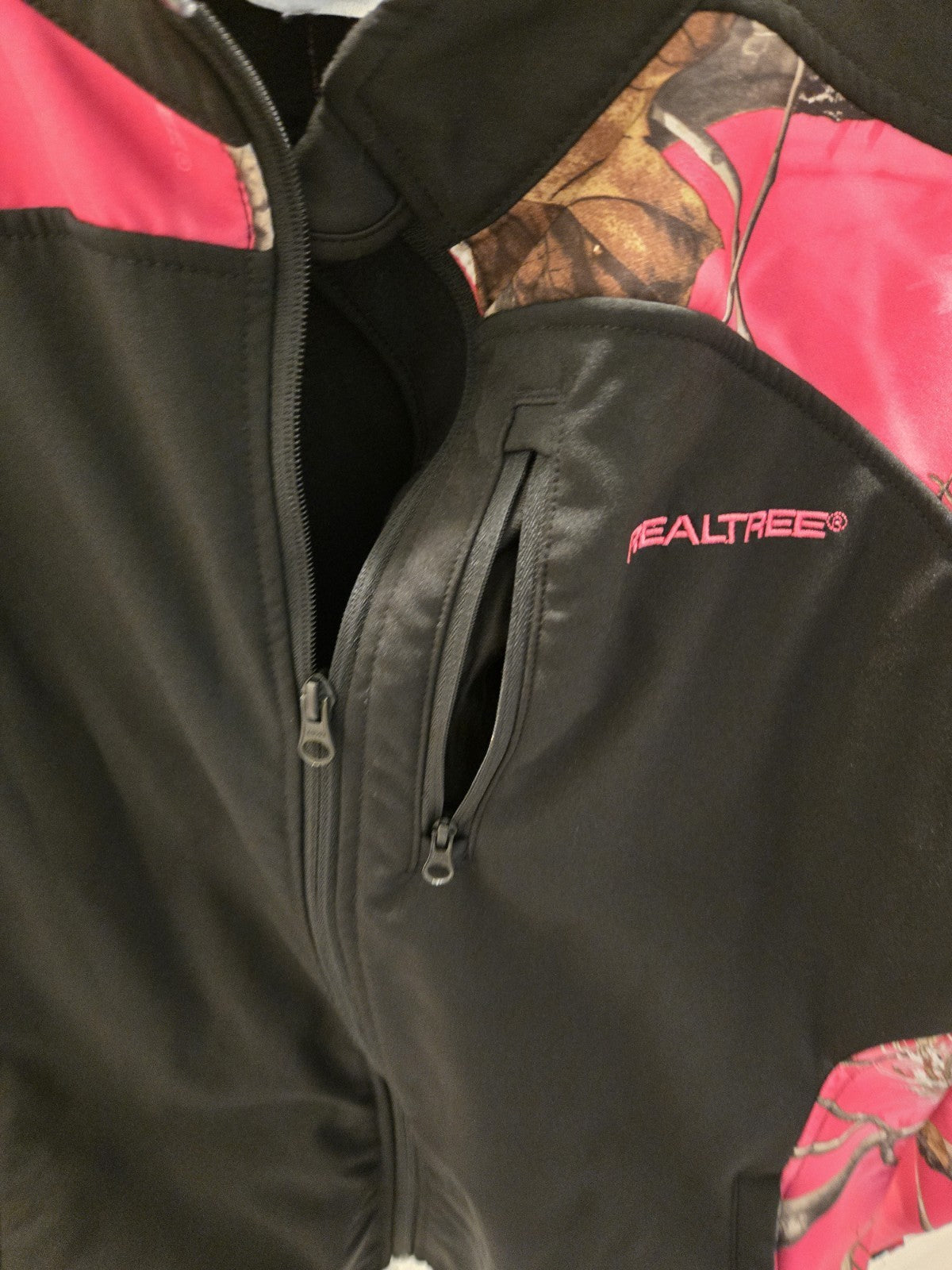 Realtree Medium Pink Camo Softshell Jacket Full Zip Outdoor Hunting Coat Women