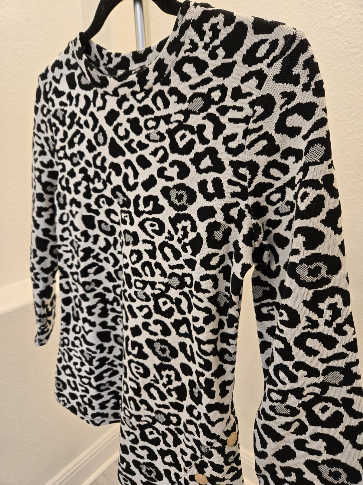 MARC New York Small Leopard Knit Y2K Sweater 3/4 Sleeve Fitted Button Details