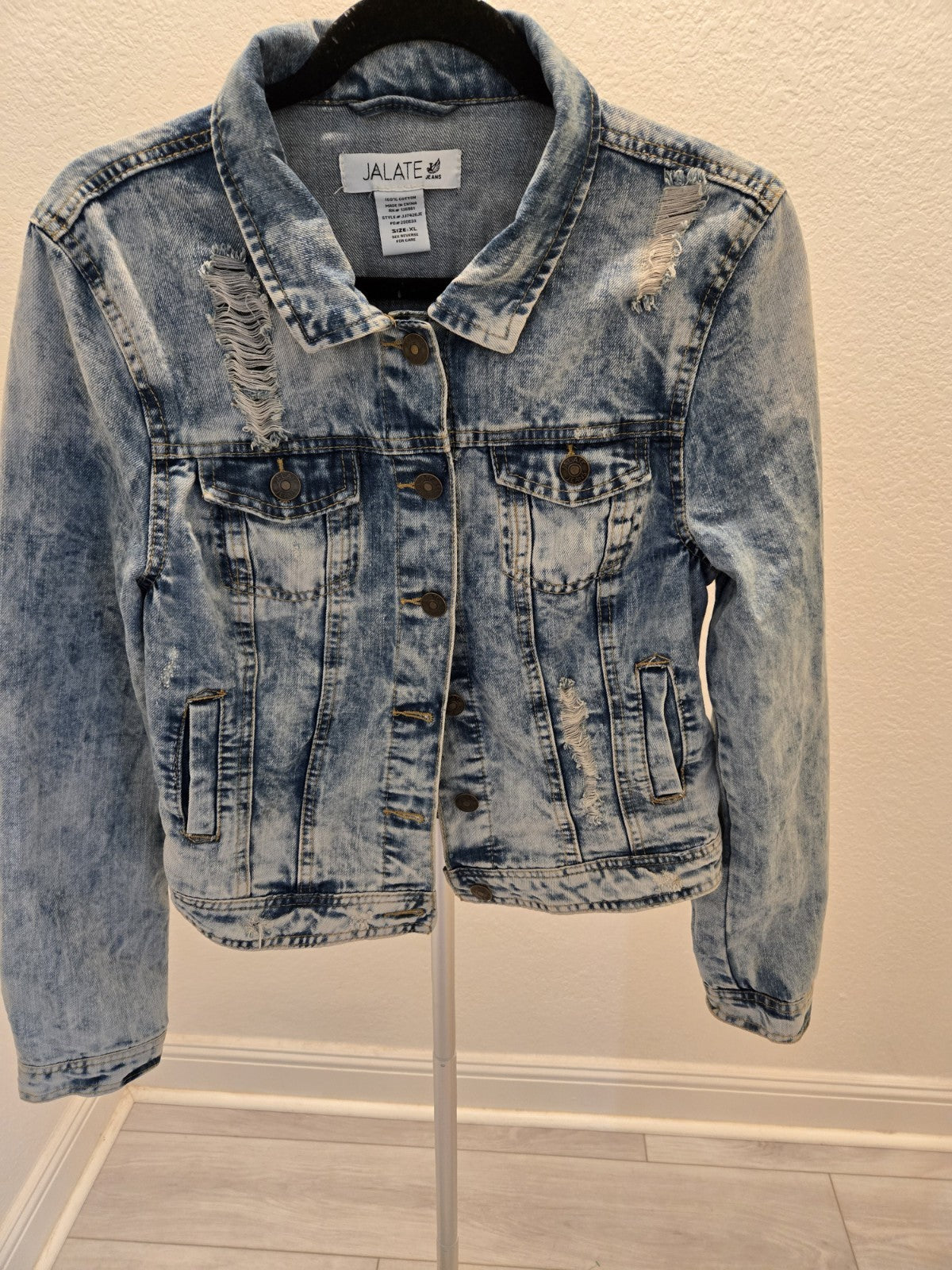 Jalate XL Vintage Blue Acid Wash Distressed Denim Jacket Women Shrunken Crop