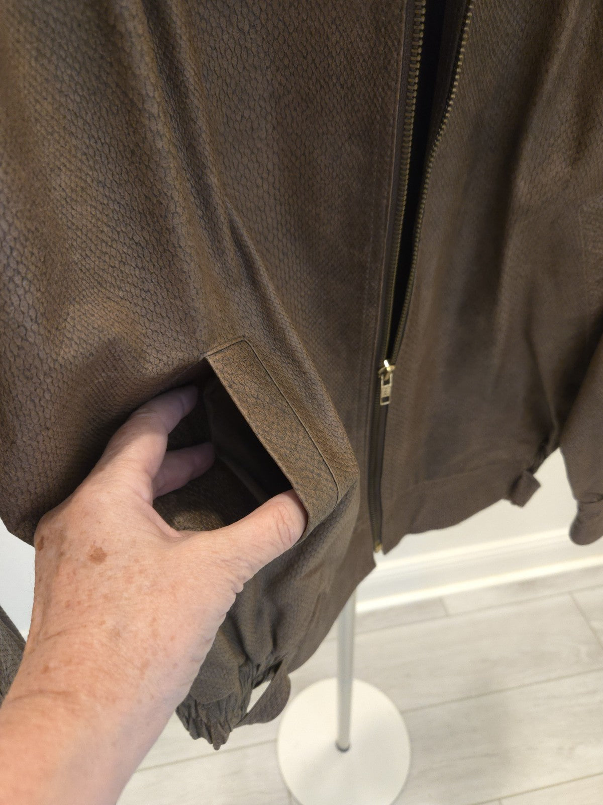 Simoné 6 Small Vintage Snake / Reptile Leather Zip-Up Pockets Lined Brown Jacket