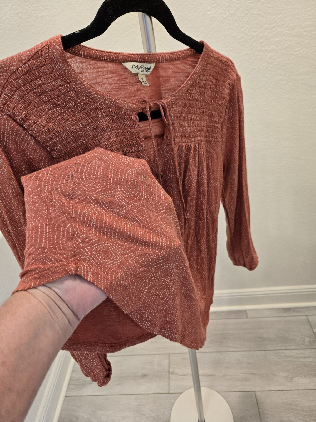 Lucky Brand Rust Smocked Metallic Medallion Print Boho Tie Size S