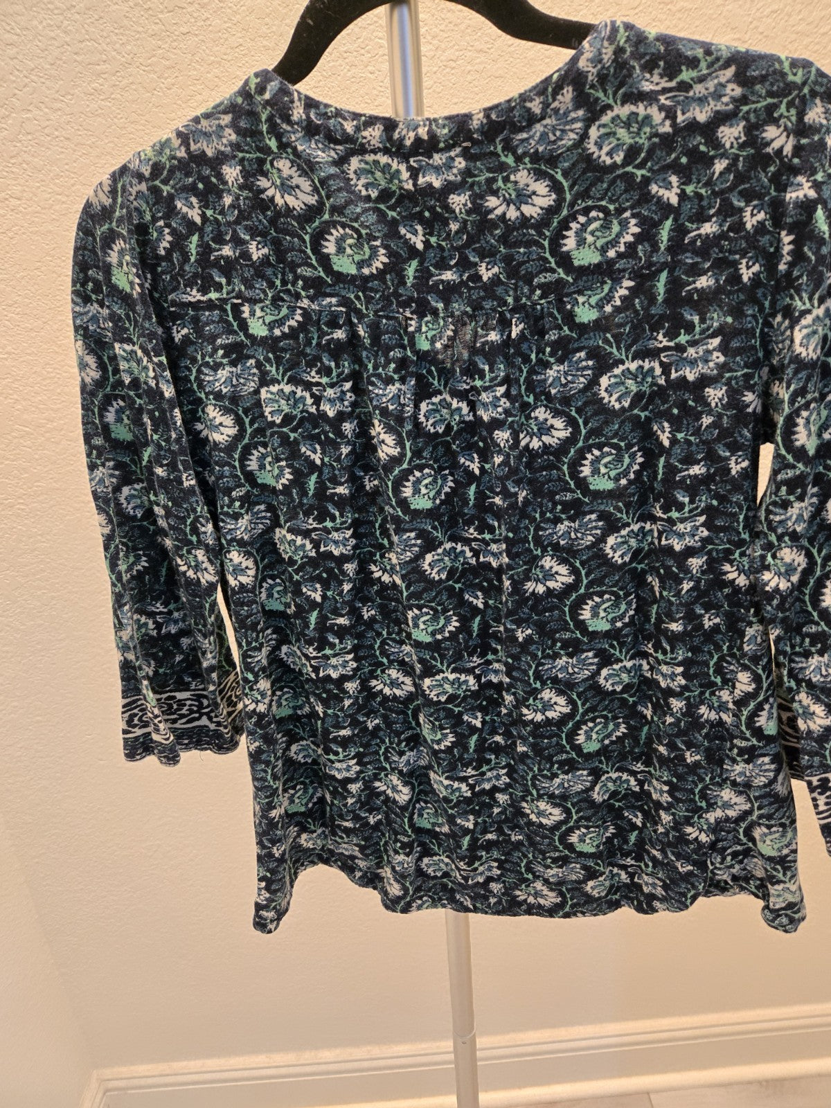 Lucky Brand Small Floral Paisley Henley 3/4 Sleeve Women Blue Cotton Knit Top