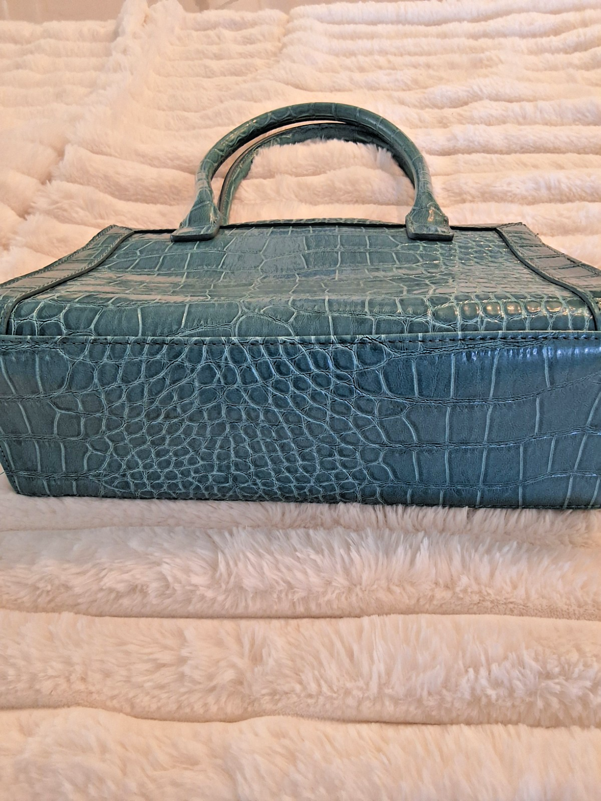 Liz Claiborne NWOT Vintage Teal Croc Embossed Great Expectation Y2K Mini Purse