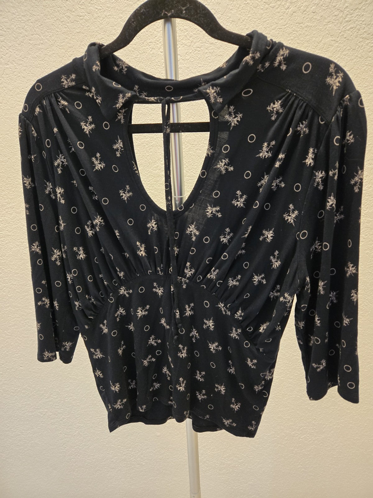 Free People Large Black Floral Circle Keyhole Tie Neck Ruffle Ruched Unique Top