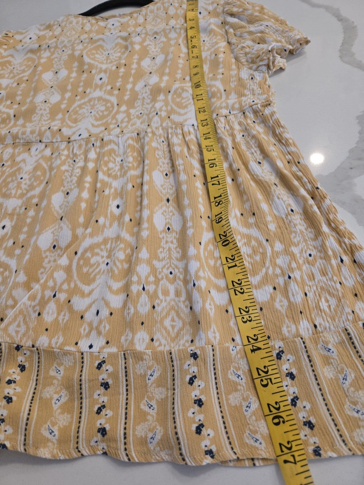 Knox Rose Large Ikat Medallion V Neck Flutter Sleeve Babydoll Blouse