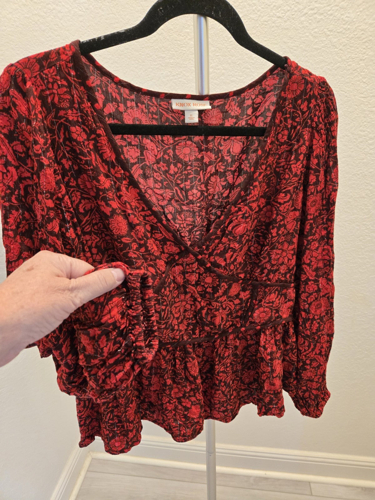 Knox Rose XL Floral Faux Wrap Blouse Womens Red Black Metallic Lurex Peplum Top