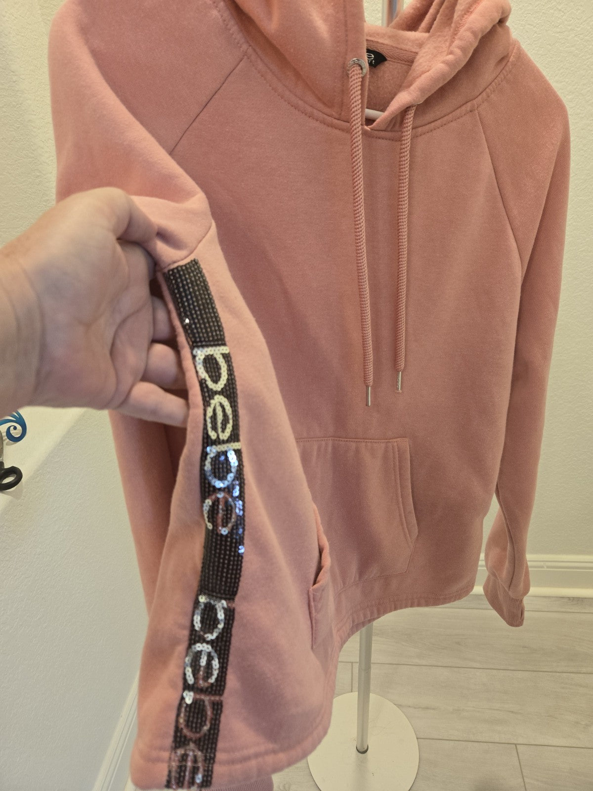 Bebe Sport Womens L Sequin Pink Pullover Hoodie Sweatshirt Thumbholes Dusty Rose