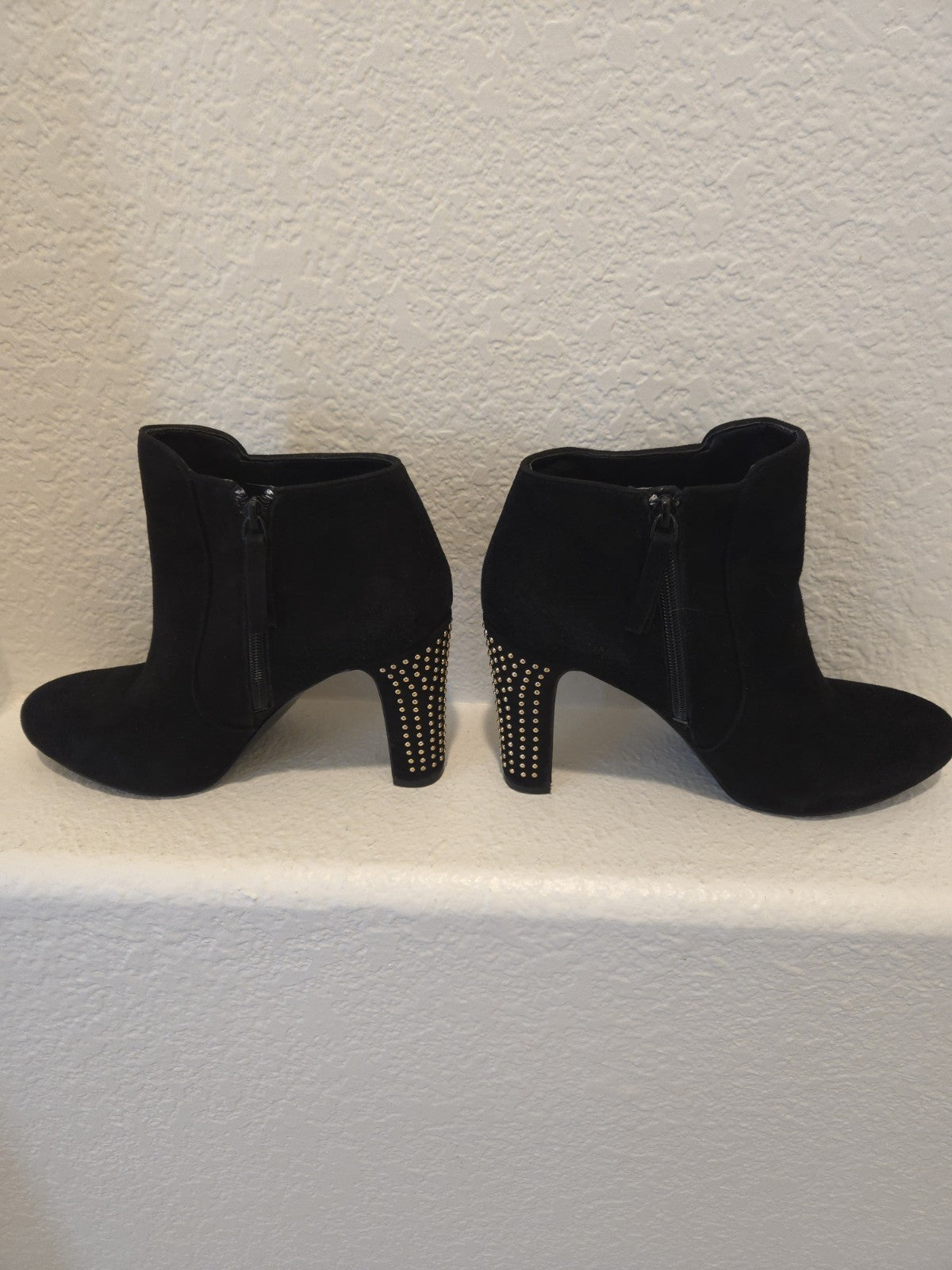 Nine West Ankle Boots Size 9 1/2 4" Studded Heel Side Zip Faux Suede Womens