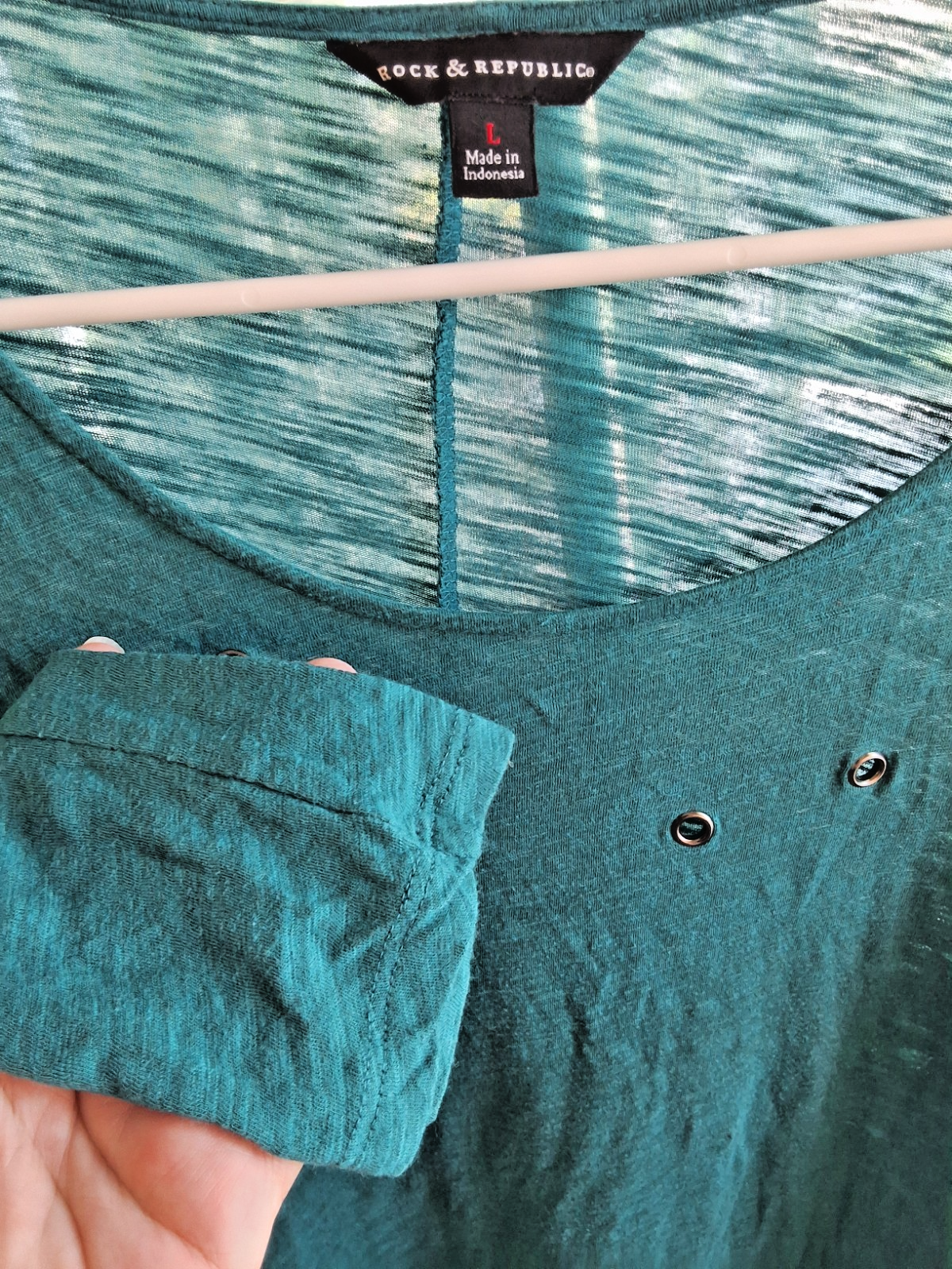 Rock & Republic Large Teal Lightweight Loose-Knit Top with Grommet Details
